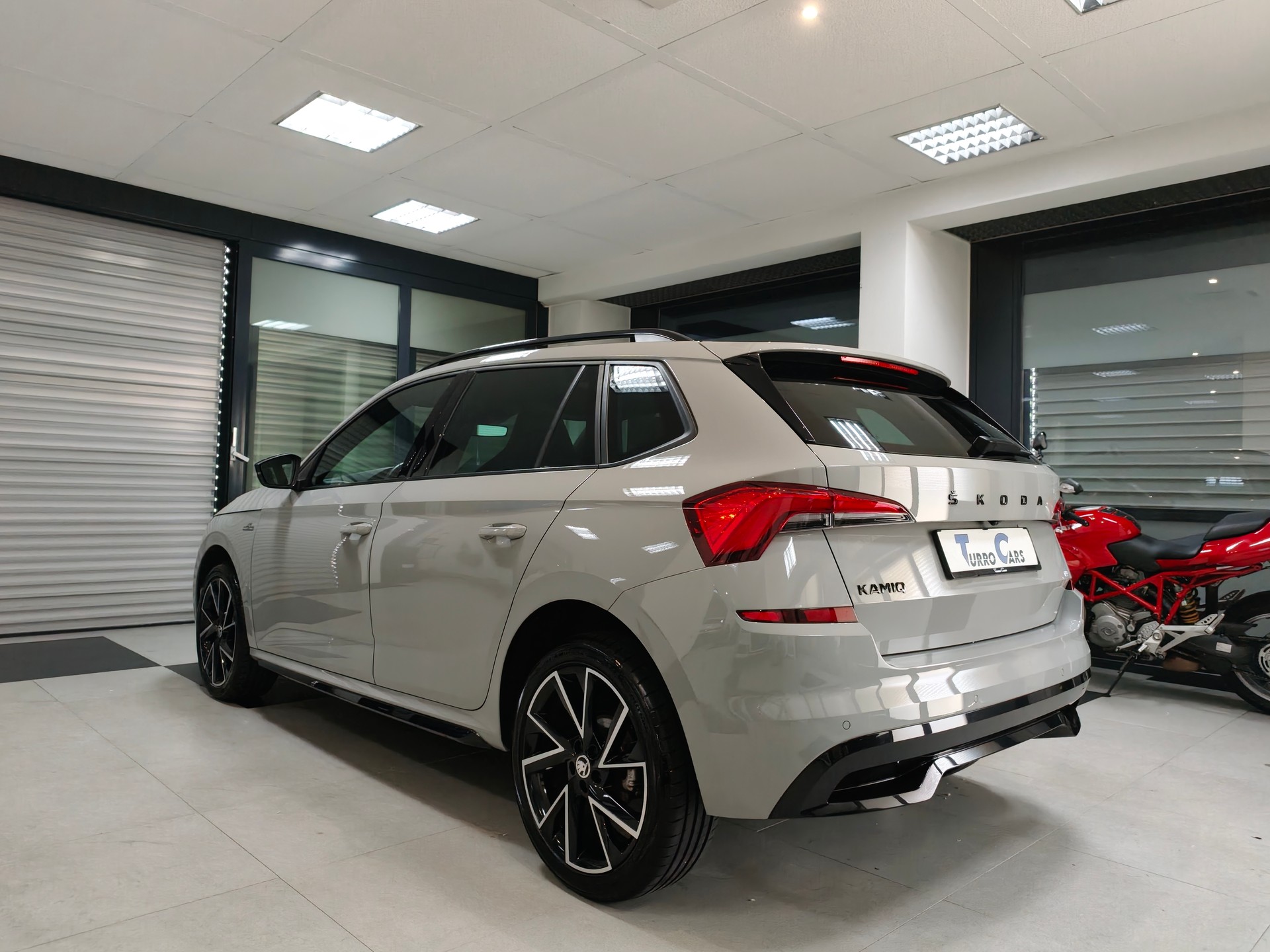 SKODA Kamiq 1.0 TSI Monte Carlo DSG-image-4