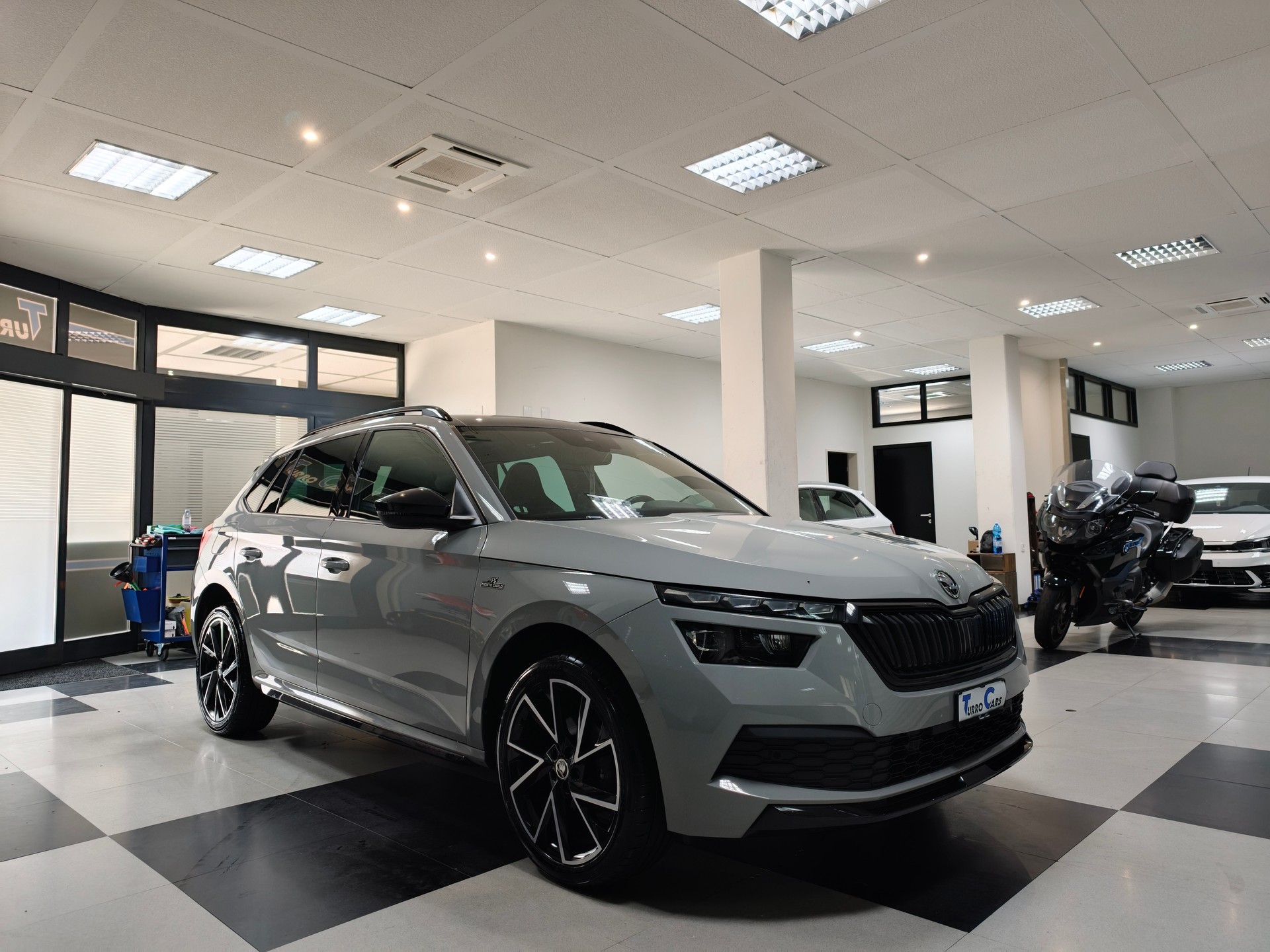 SKODA Kamiq 1.0 TSI Monte Carlo DSG-image-0