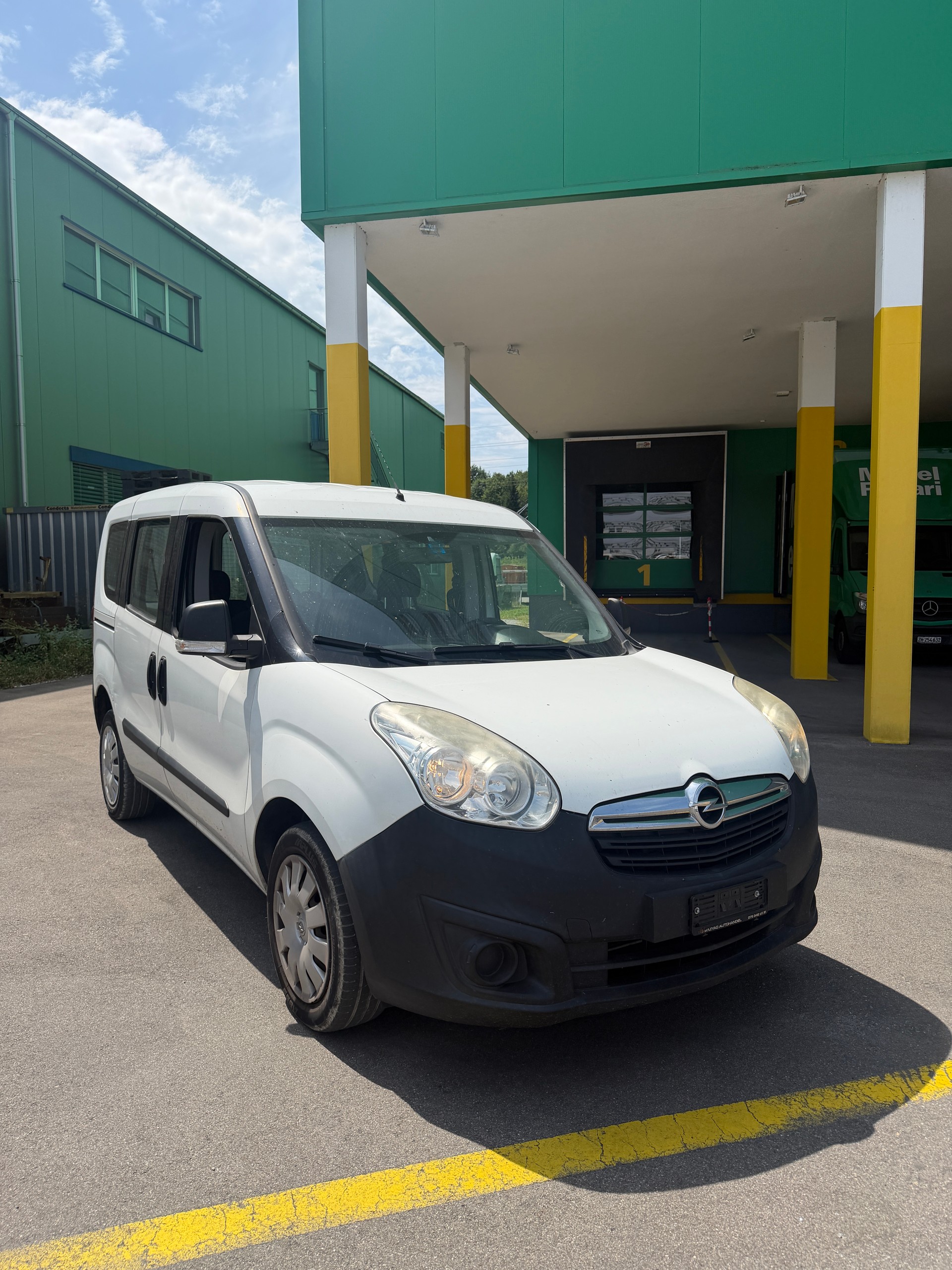 OPEL COMBO-image-0