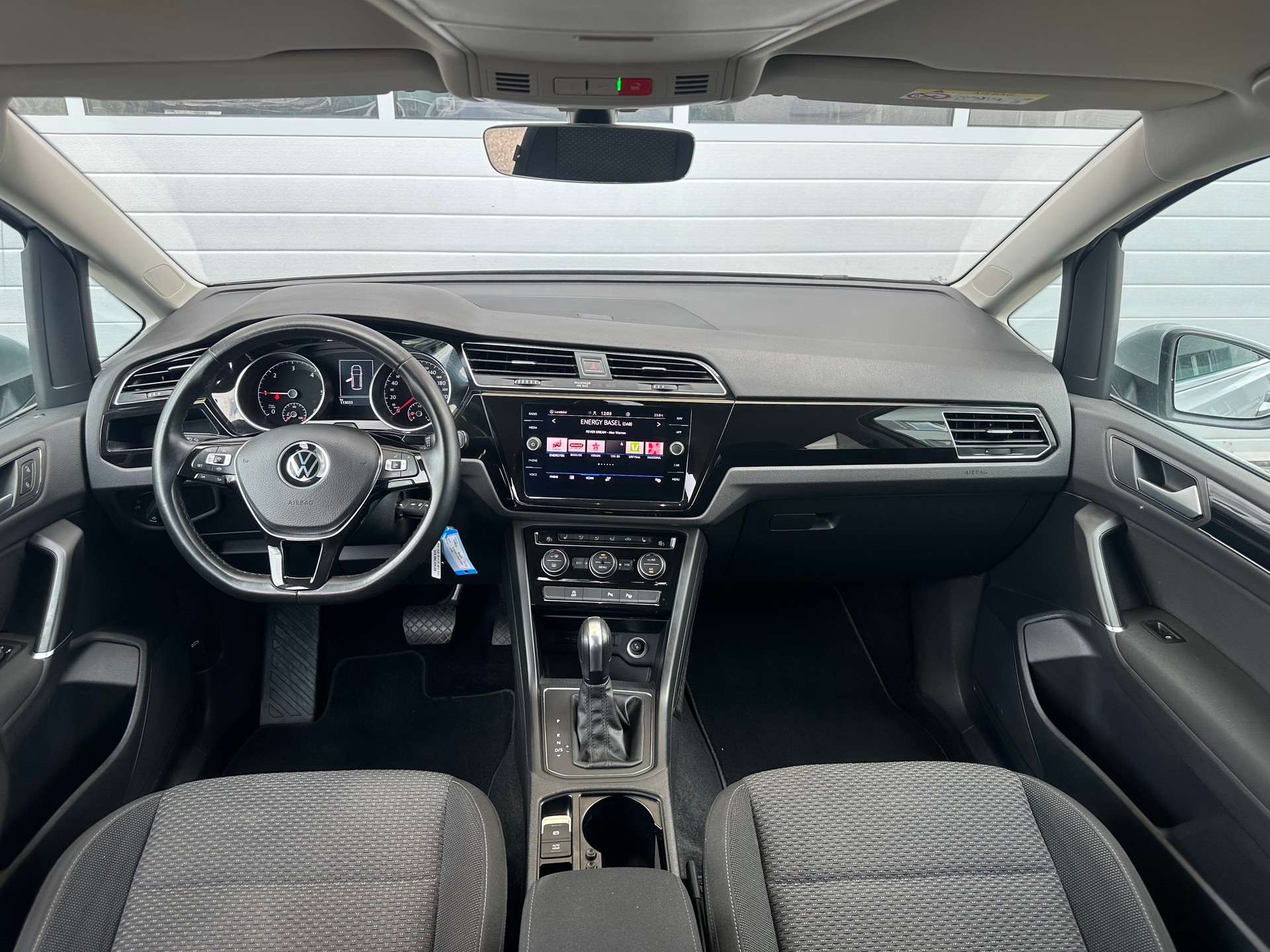 VW Touran 2.0 TDI BlueMotion Technology Comfortline DSG-image-6