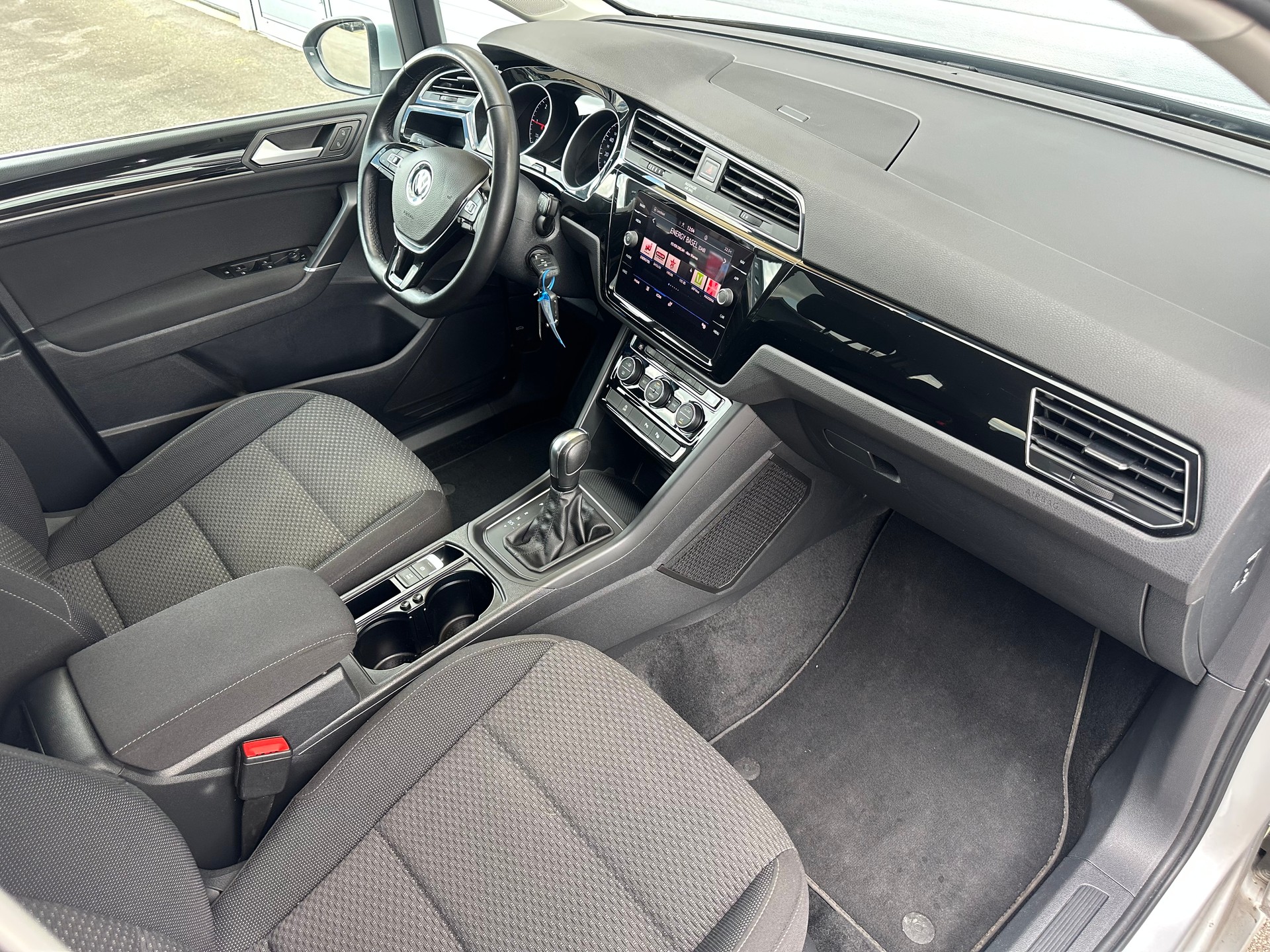VW Touran 2.0 TDI BlueMotion Technology Comfortline DSG-image-7