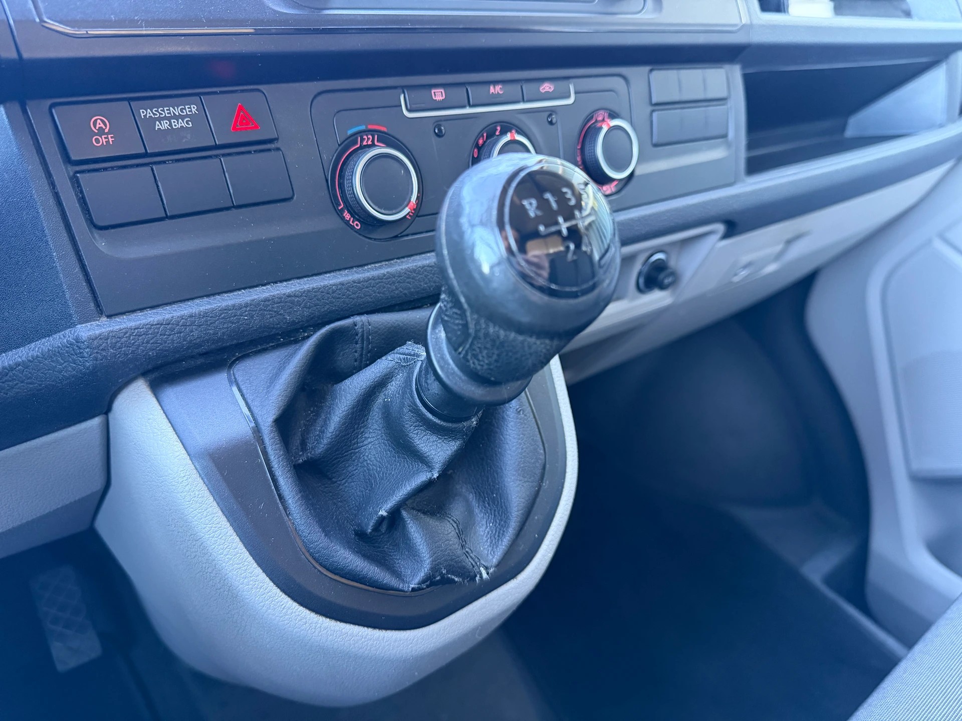 VW T6 2.0 TDI Euro 5-image-18