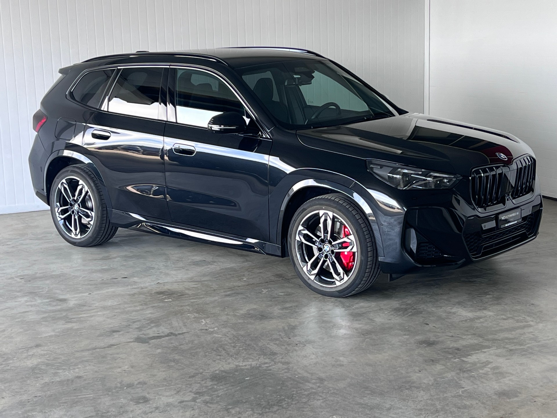 BMW X1 xDrive 25e M Sport Pro-showroom-element-1