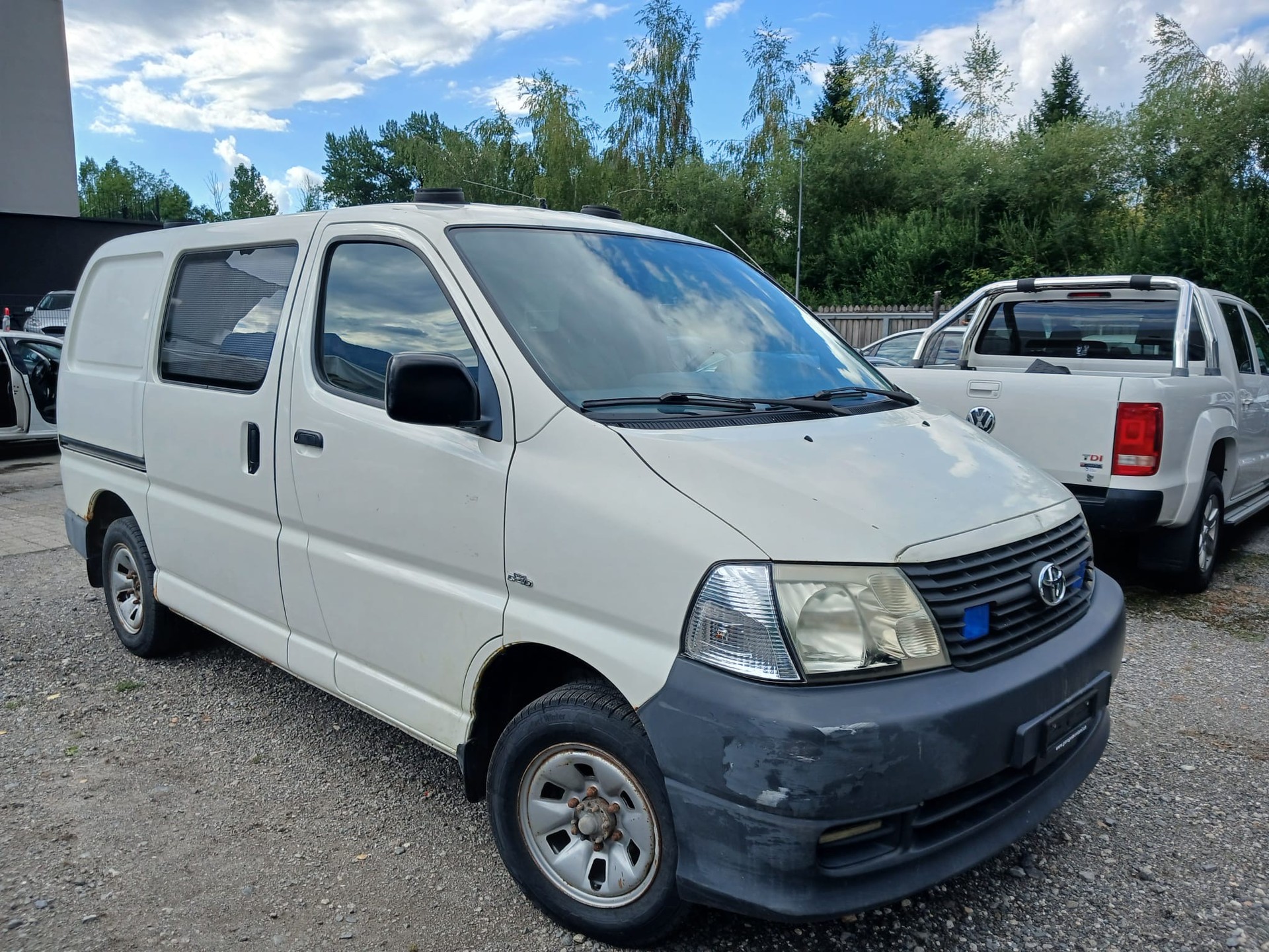 TOYOTA Hiace D-4D Kombi 4WD SWB-image-2