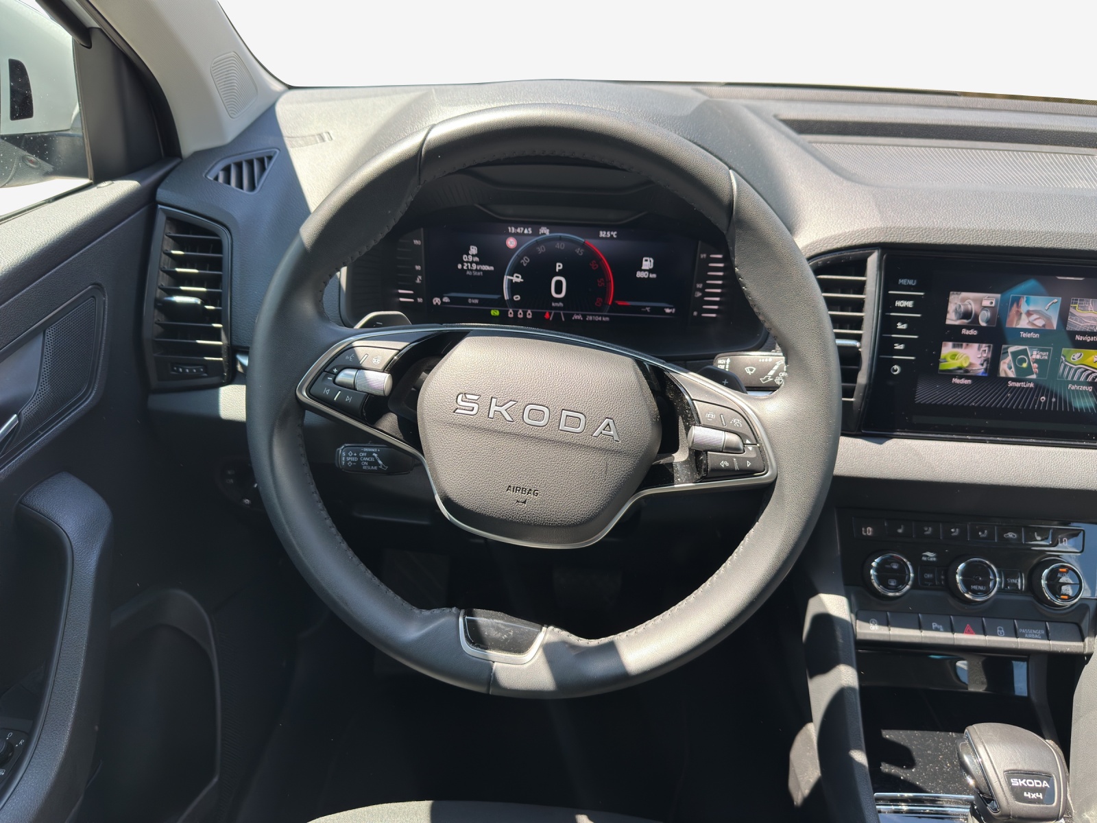 SKODA Karoq 2.0 TDI CR Selection 4x4 DSG-image-9