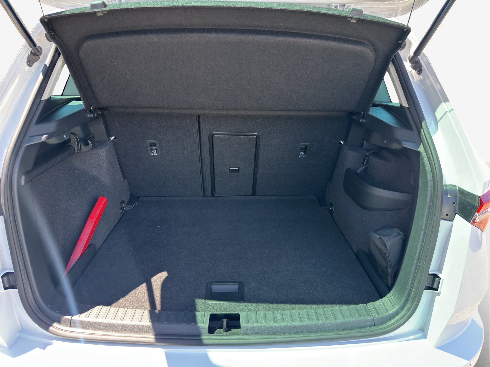 SKODA Karoq 2.0 TDI CR Selection 4x4 DSG-image-12