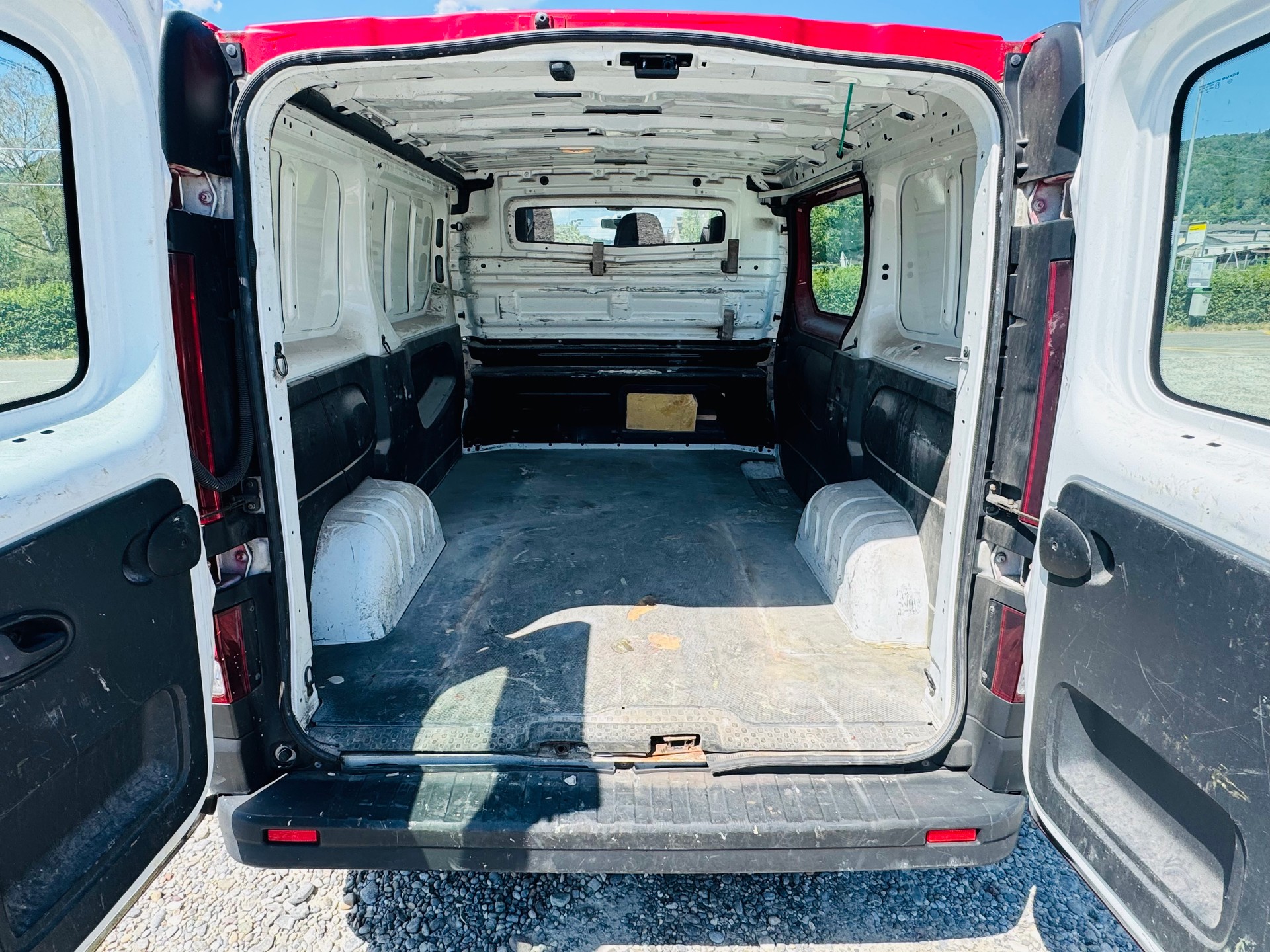OPEL Vivaro 1.6 CDTI 2.7t L1H1-image-4