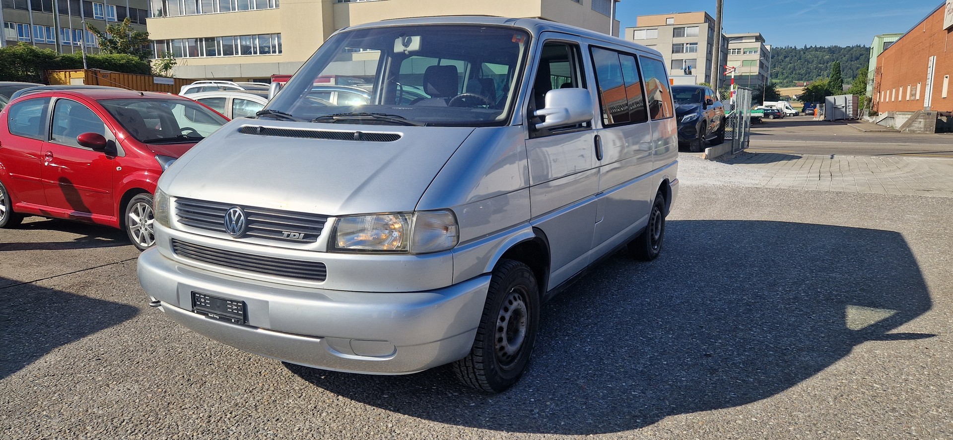 VW T4 Caravelle 2.5TDI ABS-image-0