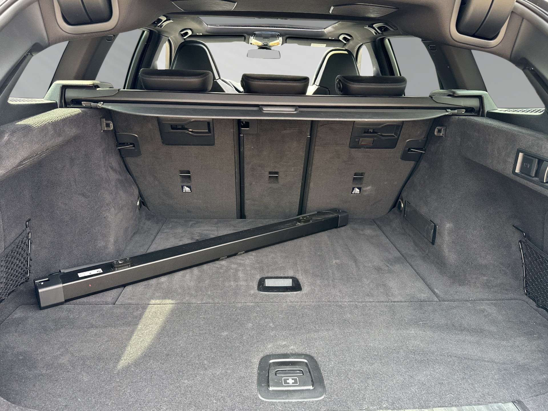 BMW 320d xDrive 48V Touring M Sport Steptronic-image-7