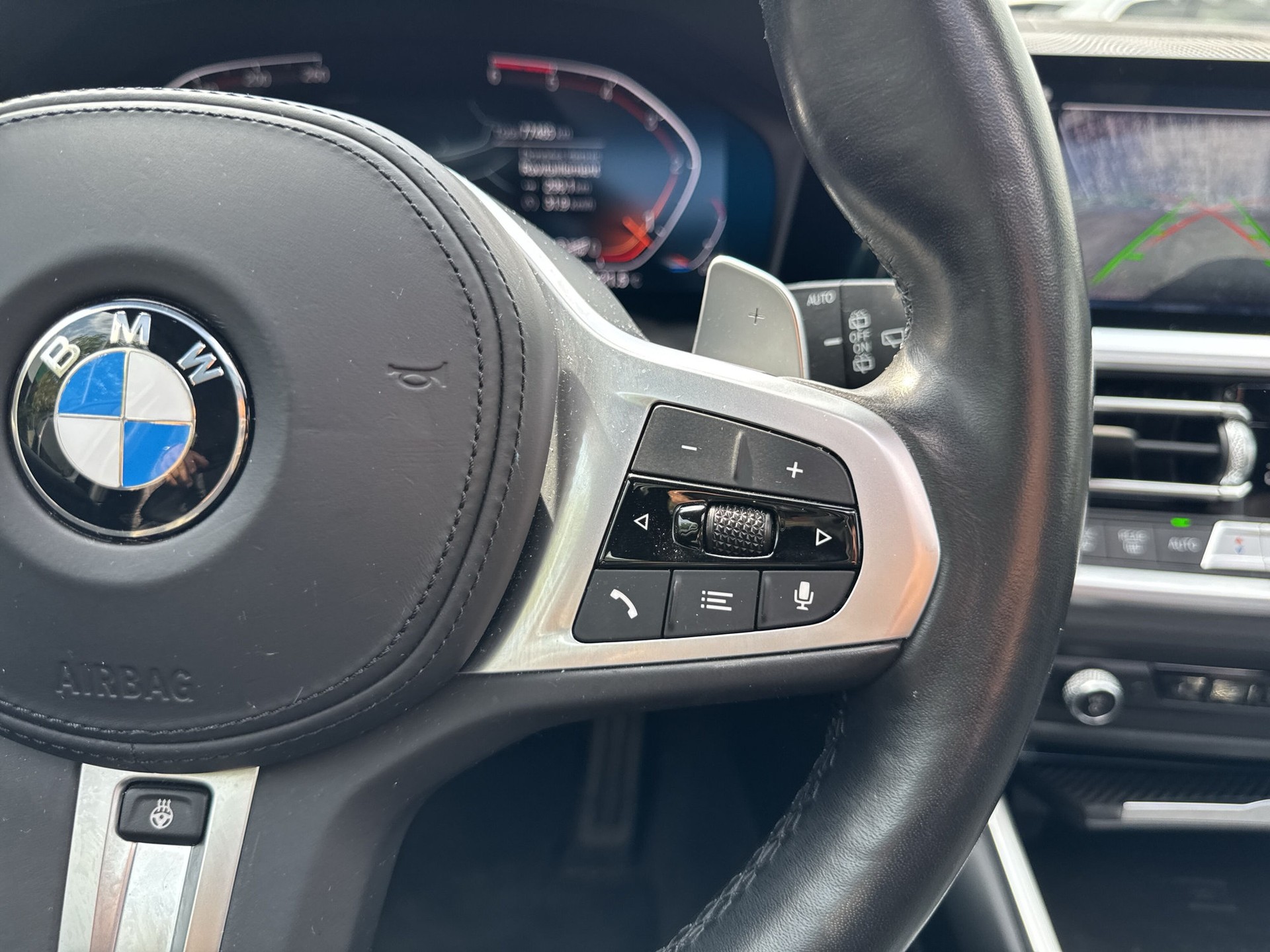 BMW 320d xDrive 48V Touring M Sport Steptronic-image-15