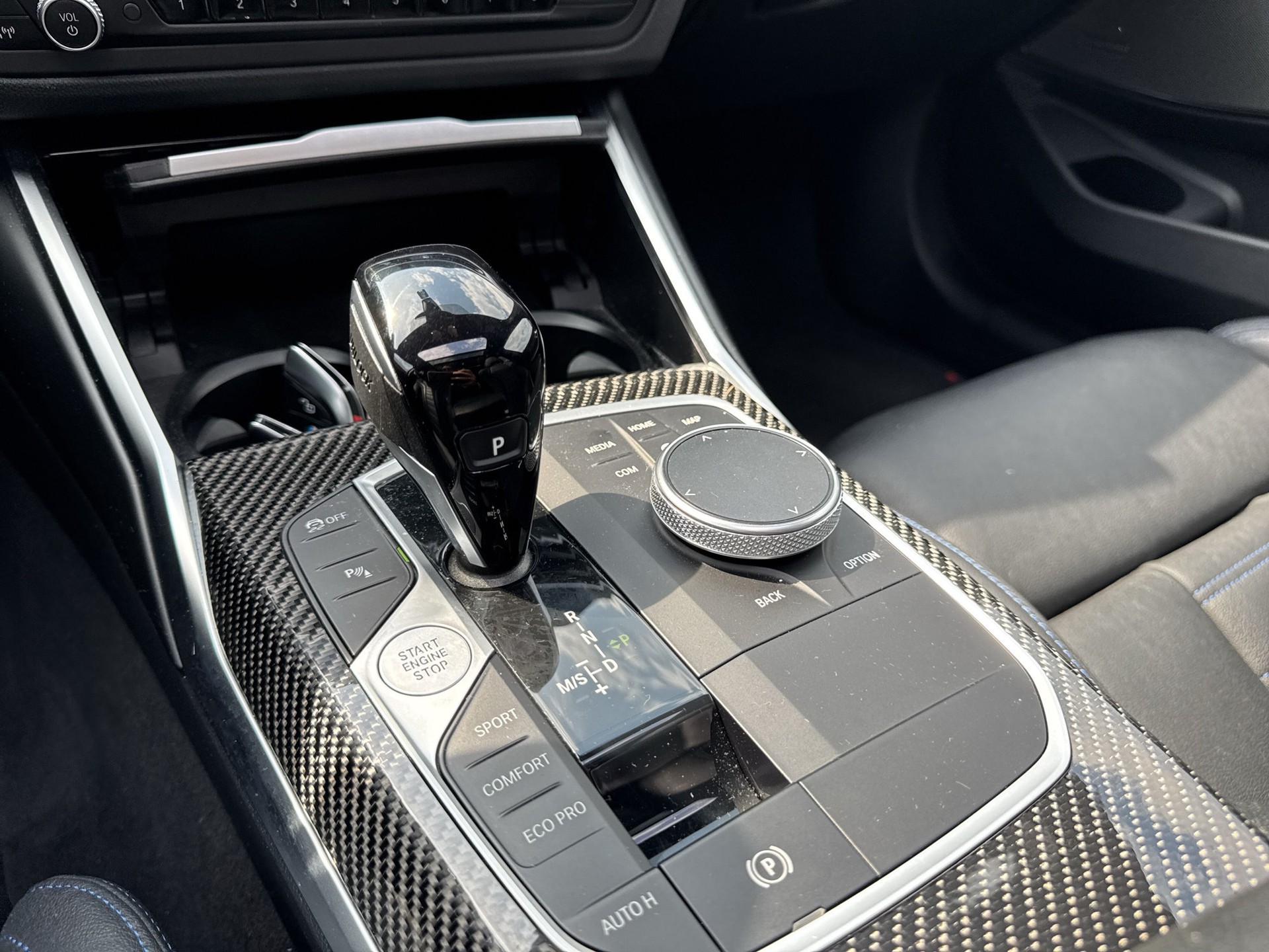 BMW 320d xDrive 48V Touring M Sport Steptronic-image-12