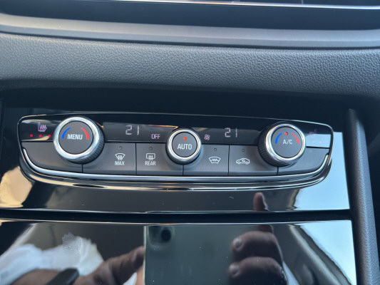 OPEL Grandland Hybrid4 GSe-image-14