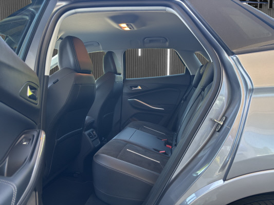 OPEL Grandland Hybrid4 GSe-image-10