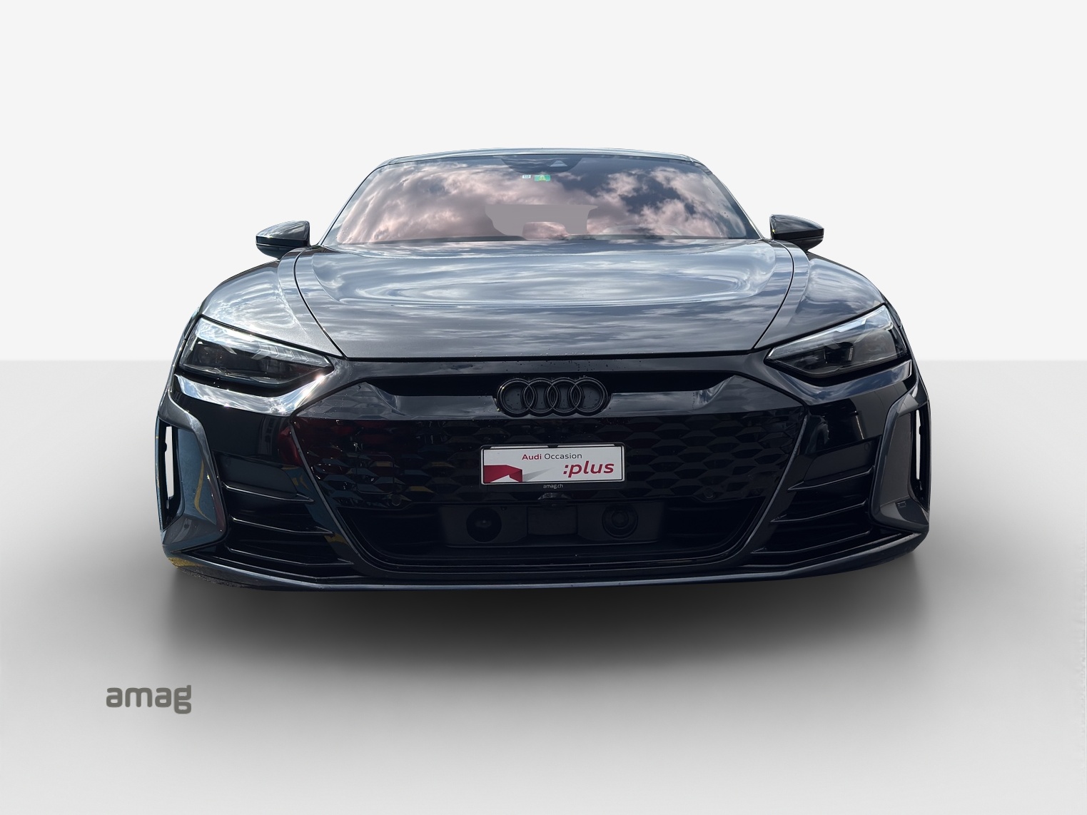 AUDI e-tron GT quattro-image-6