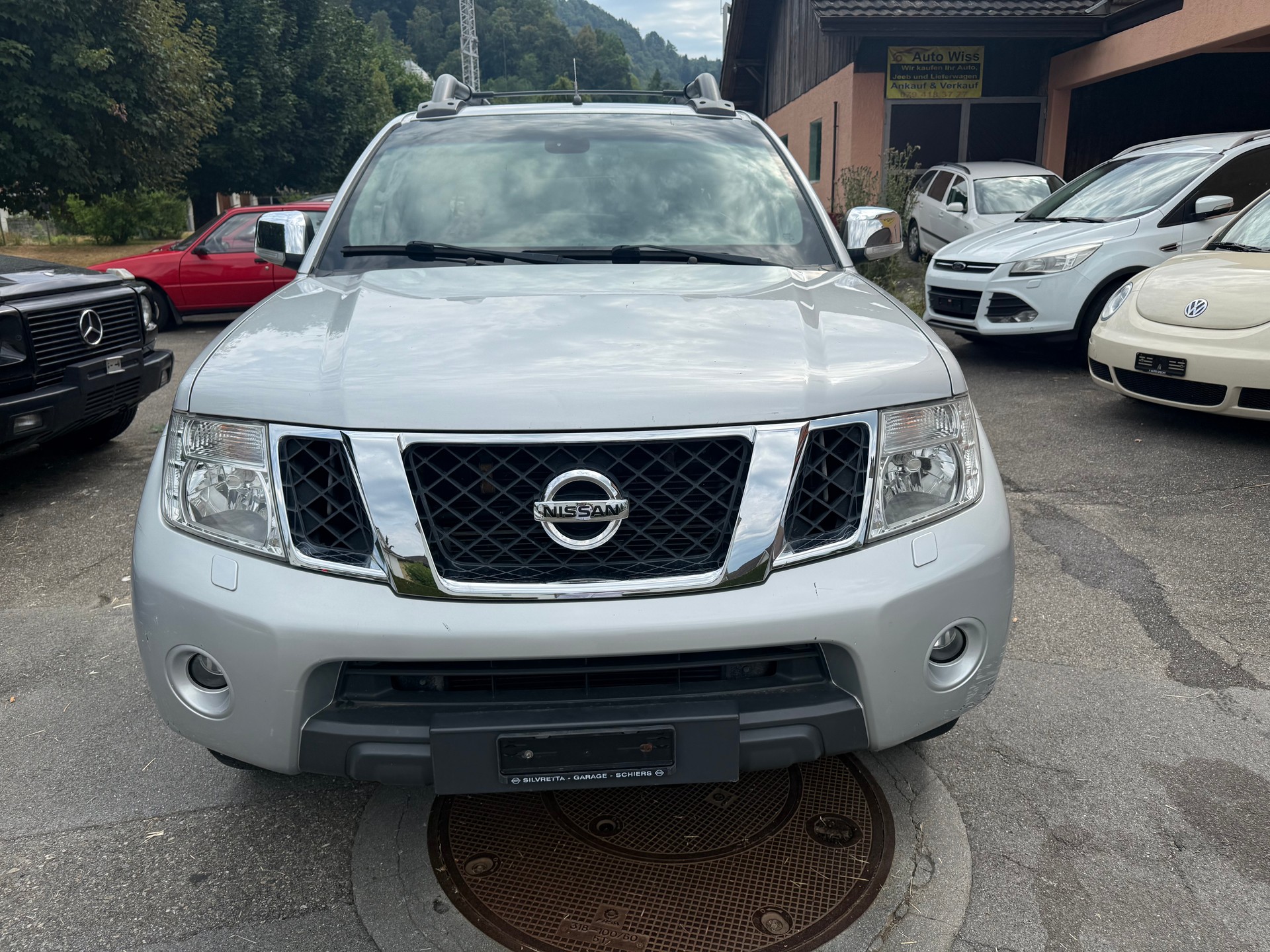 NISSAN Navara V6 Double Cab LE 3.0 dCi 4WD Automat-showroom-element-1