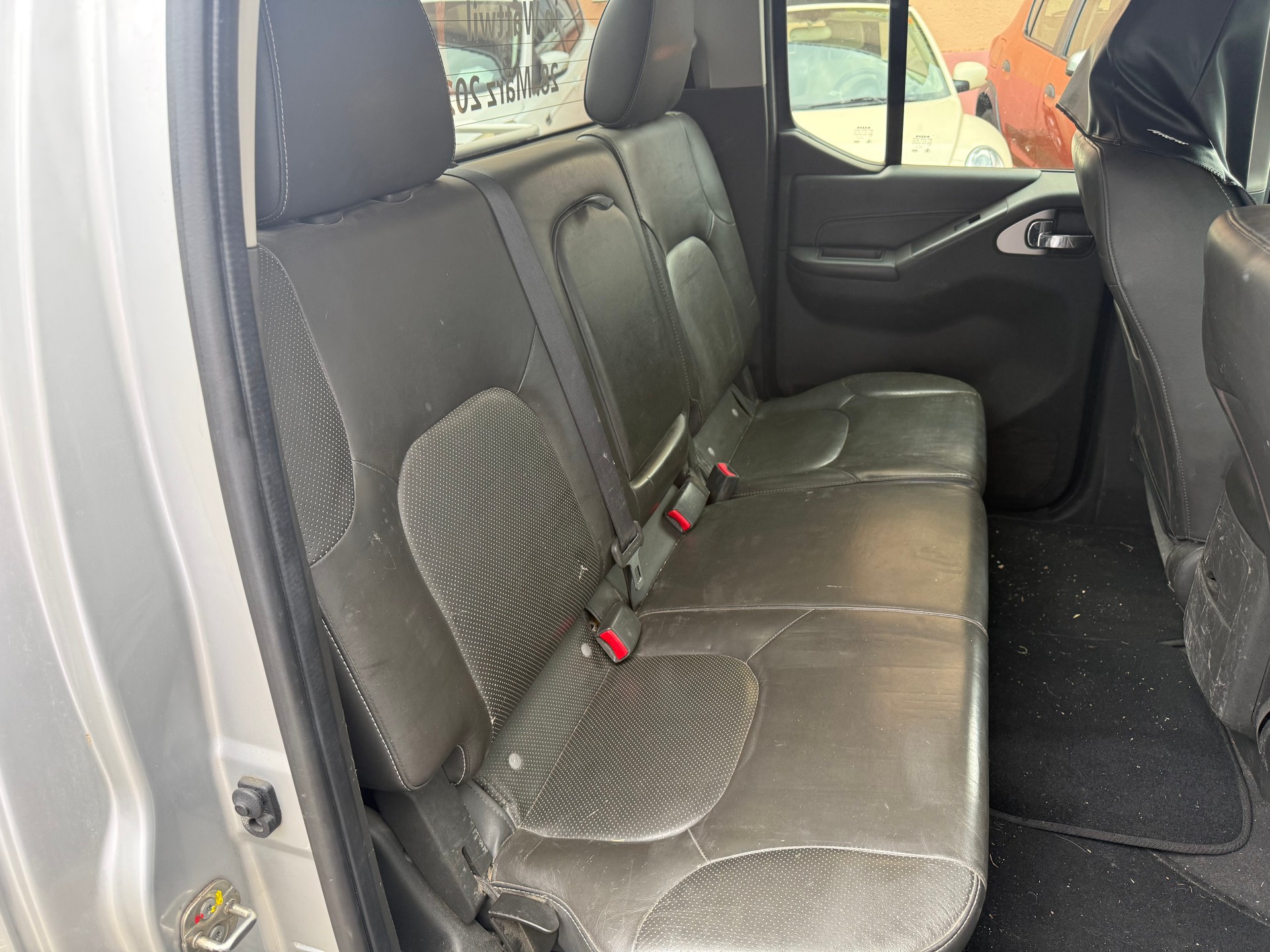 NISSAN Navara V6 Double Cab LE 3.0 dCi 4WD Automat-image-6