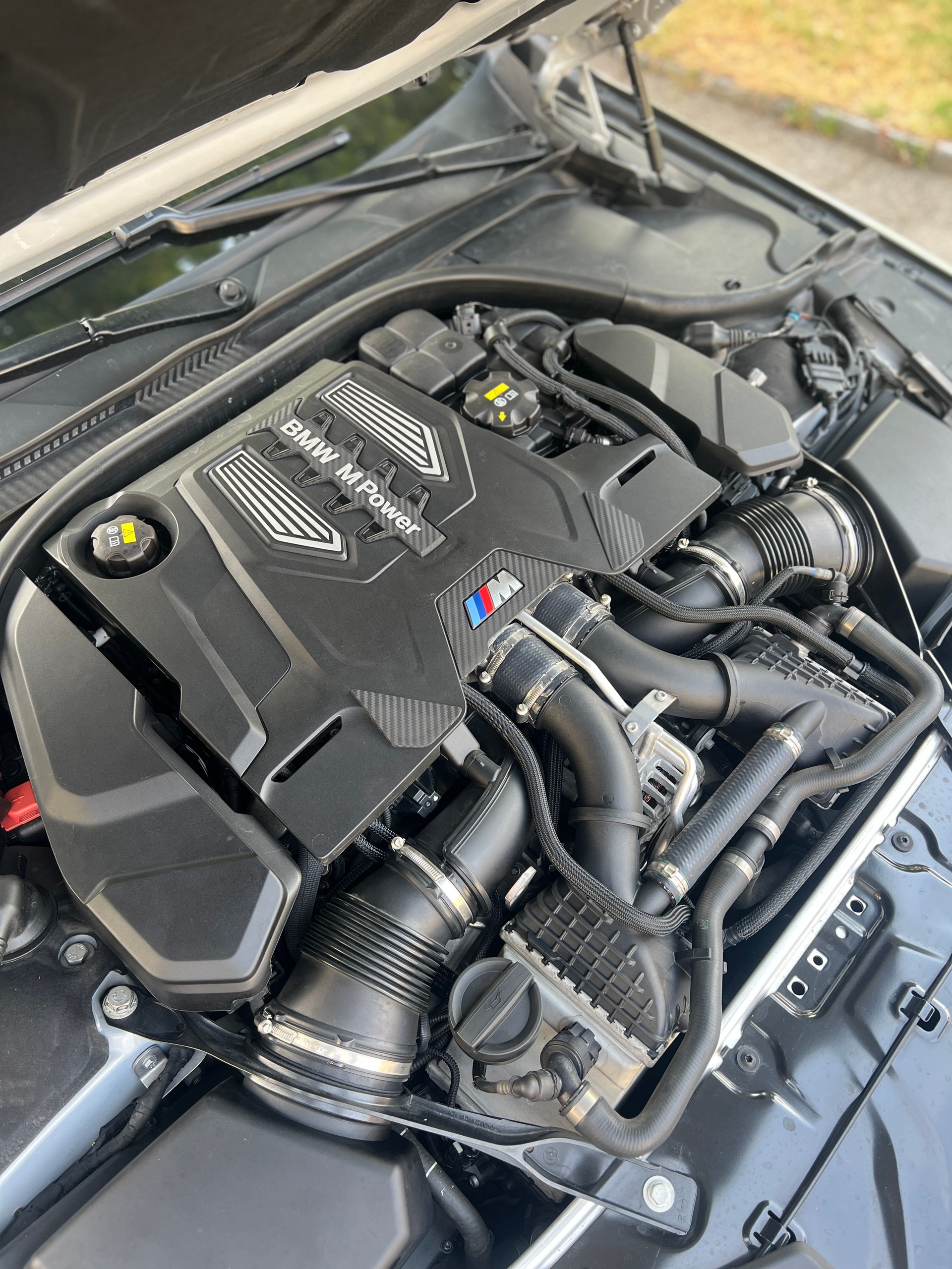 BMW M8 xDrive M Competition Steptronic-image-12