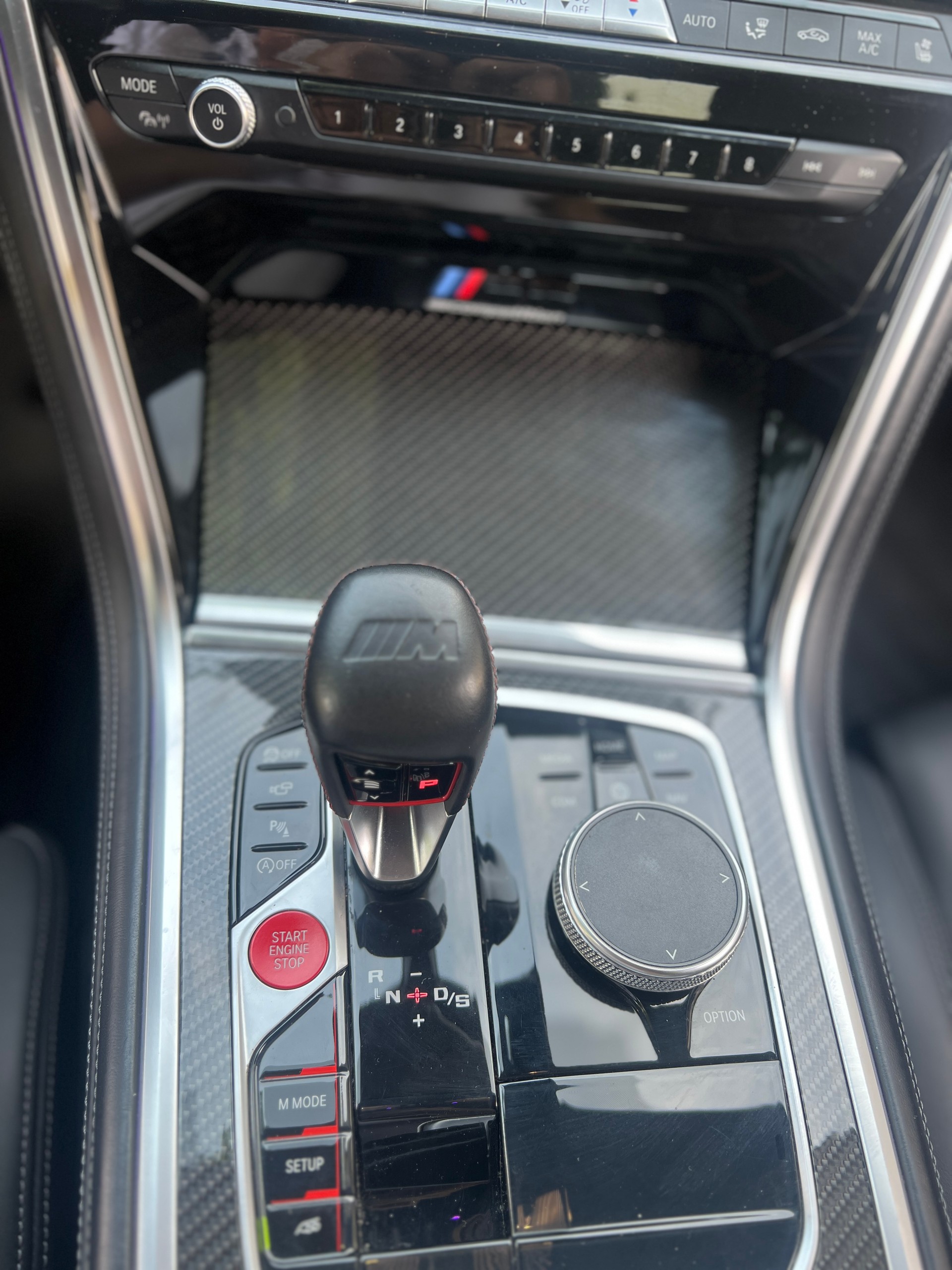 BMW M8 xDrive M Competition Steptronic-image-13