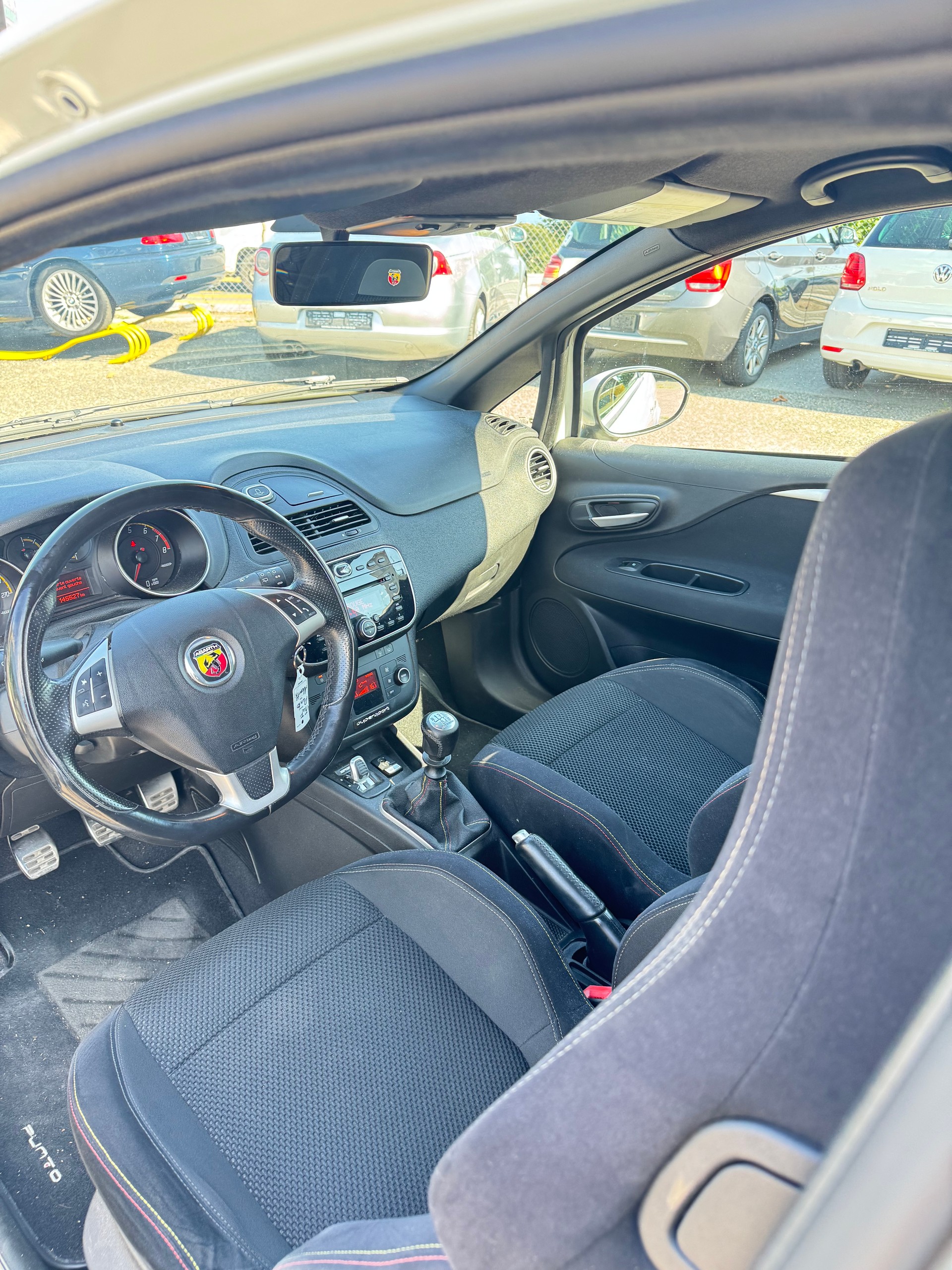 FIAT Punto 1.4 16V Turbo Abarth Supersport-image-9