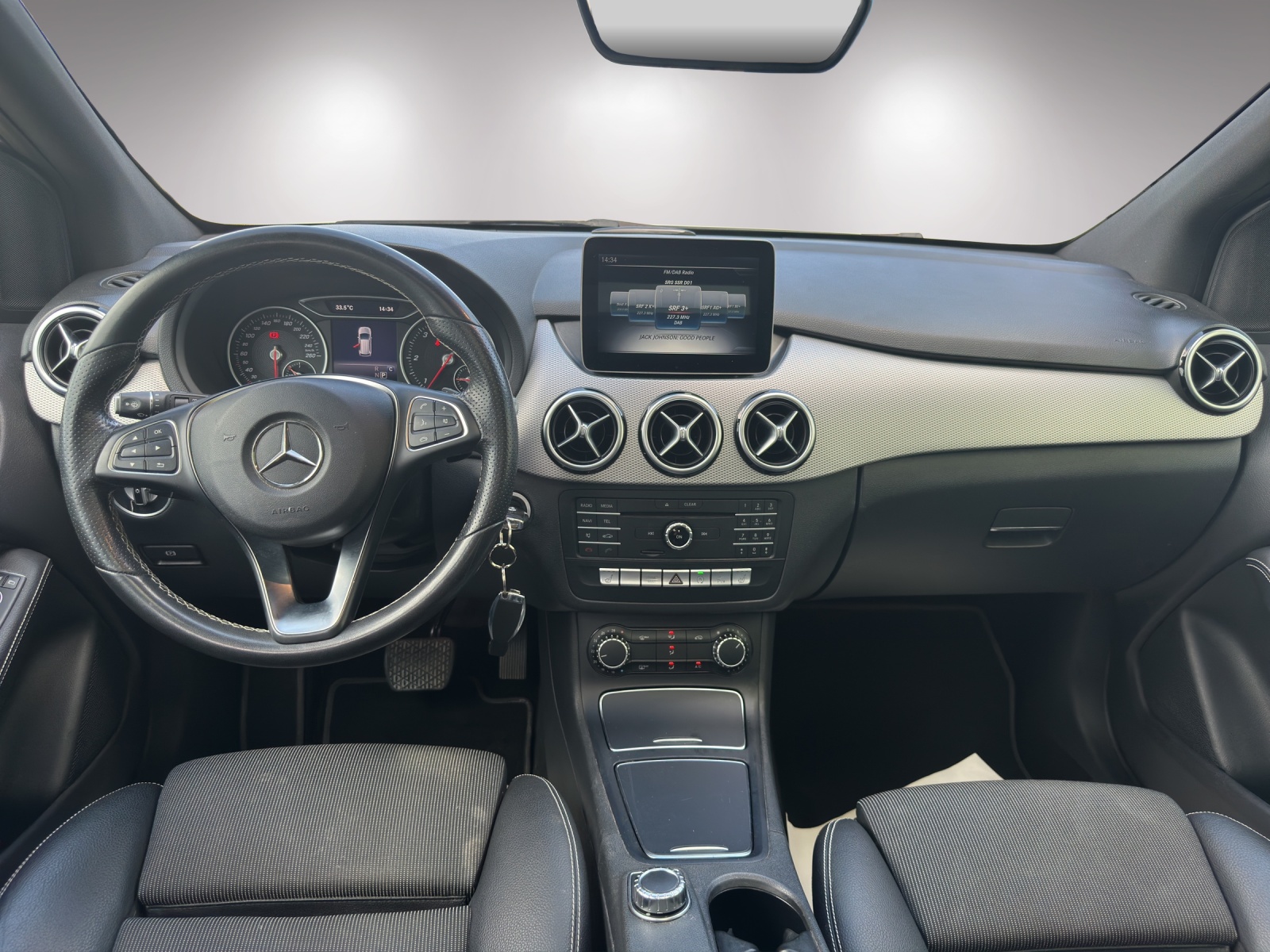MERCEDES-BENZ B 220 CDI Swiss Star Edition Urban 4Matic 7G-DCT-image-8