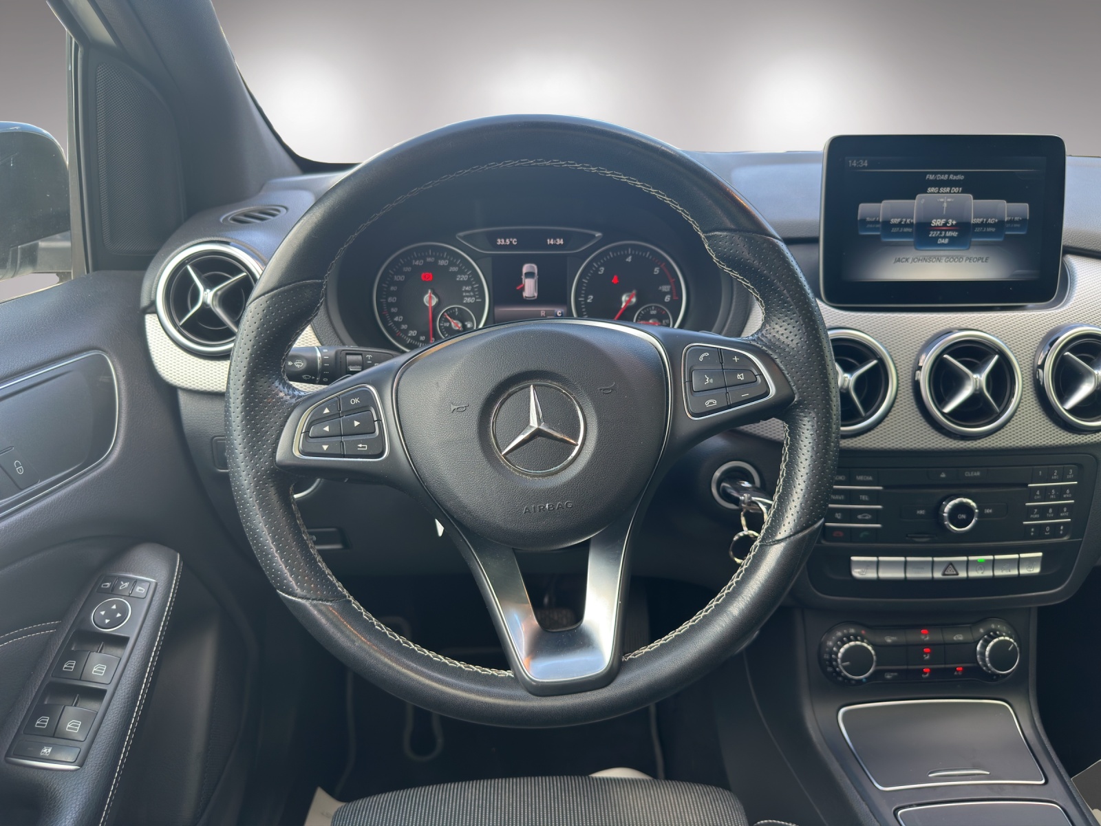 MERCEDES-BENZ B 220 CDI Swiss Star Edition Urban 4Matic 7G-DCT-image-11