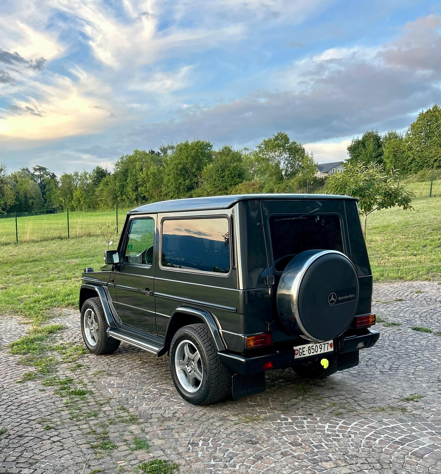 MERCEDES-BENZ G 300-image-9