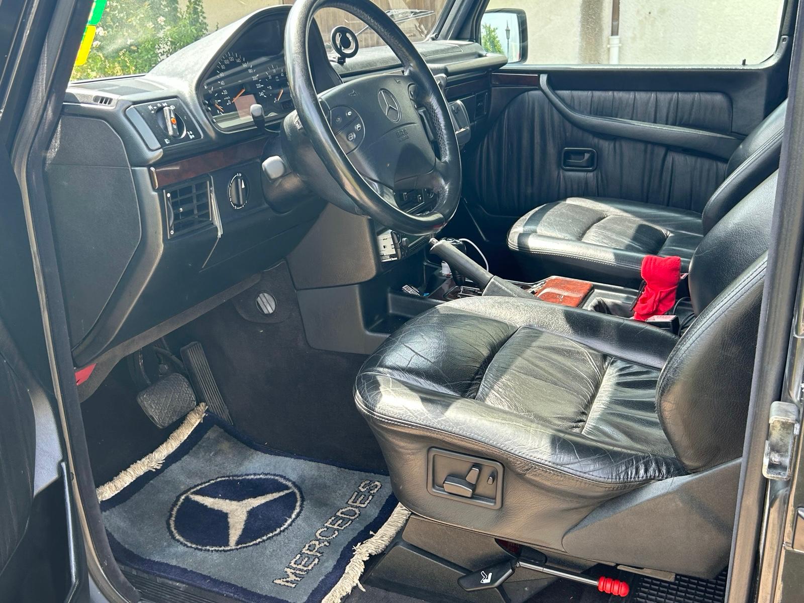 MERCEDES-BENZ G 300-image-6