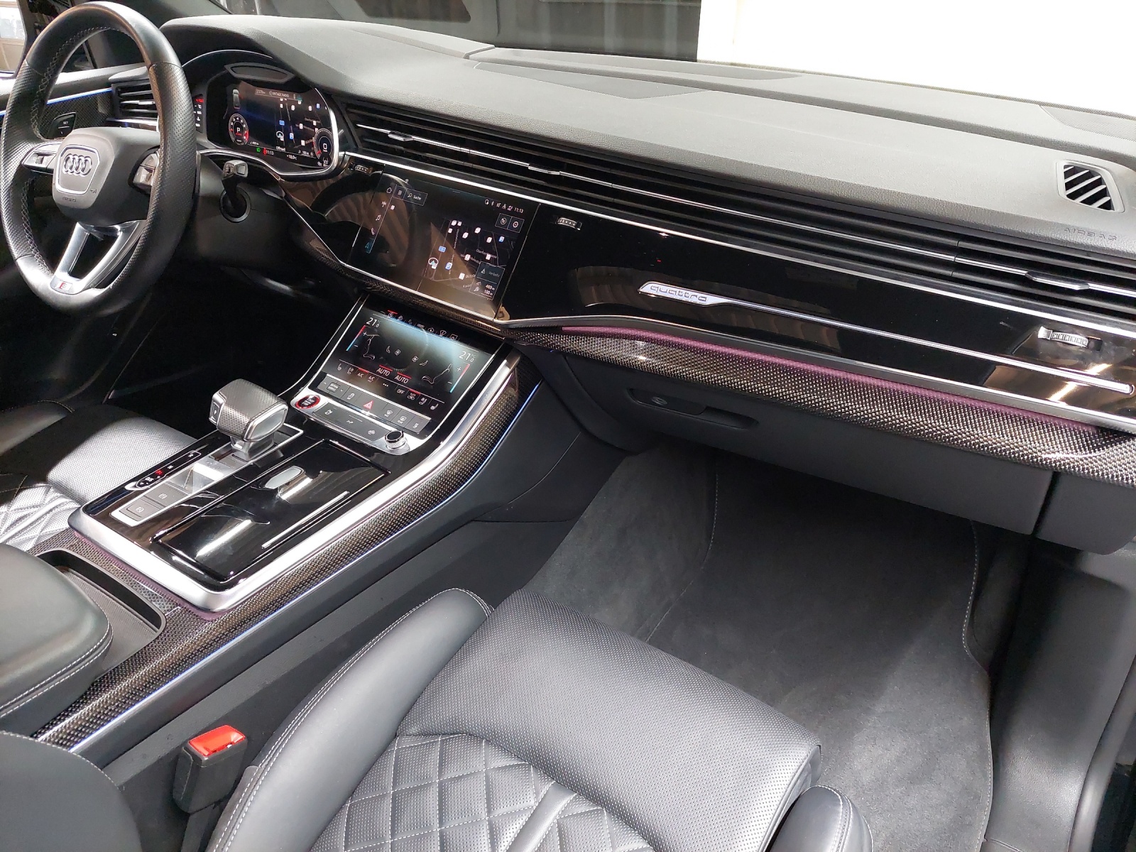 AUDI SQ8 TFSI quattro tiptronic-image-9