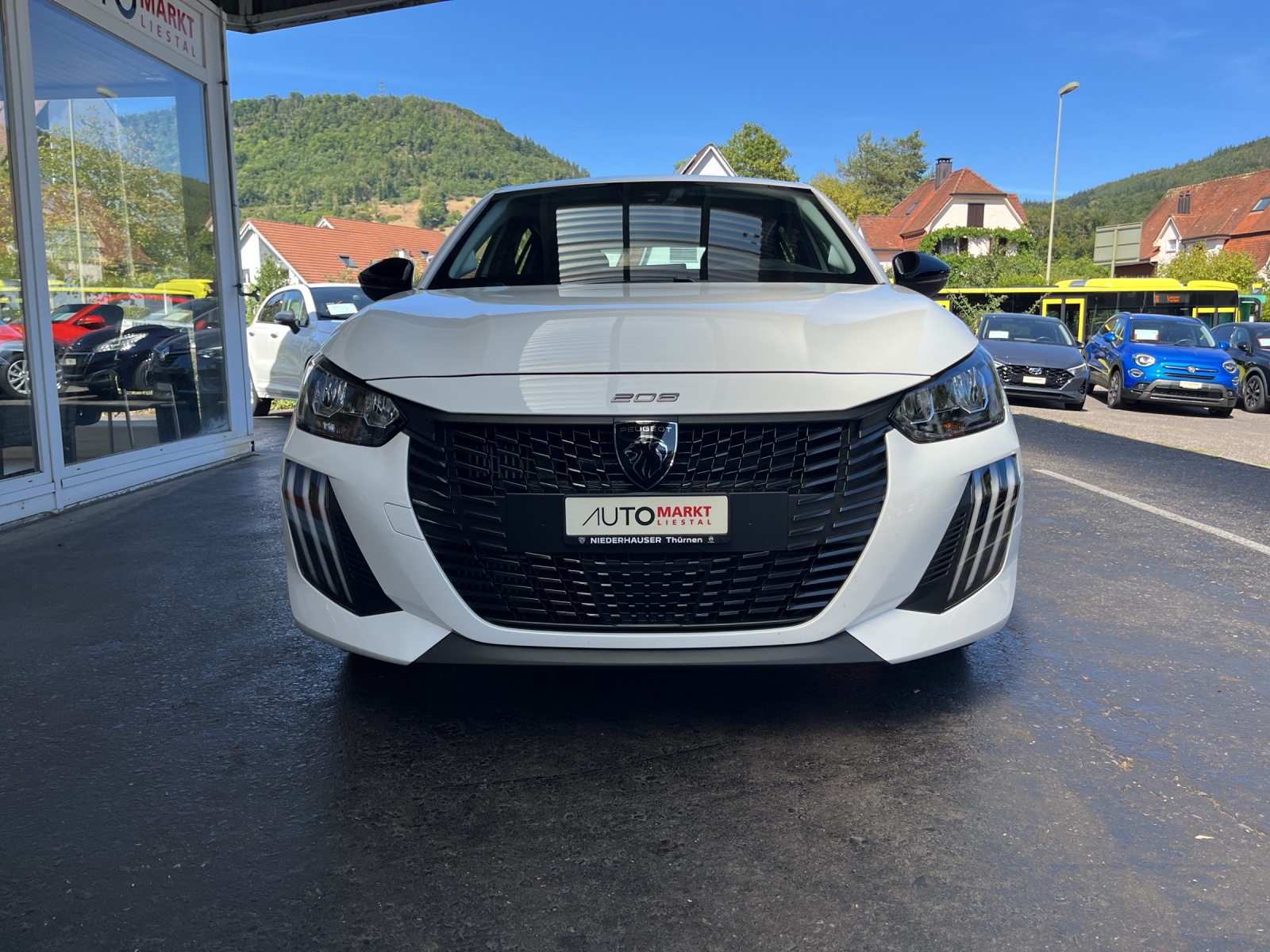 PEUGEOT 208 1.2 MHEV 110 Style-image-5