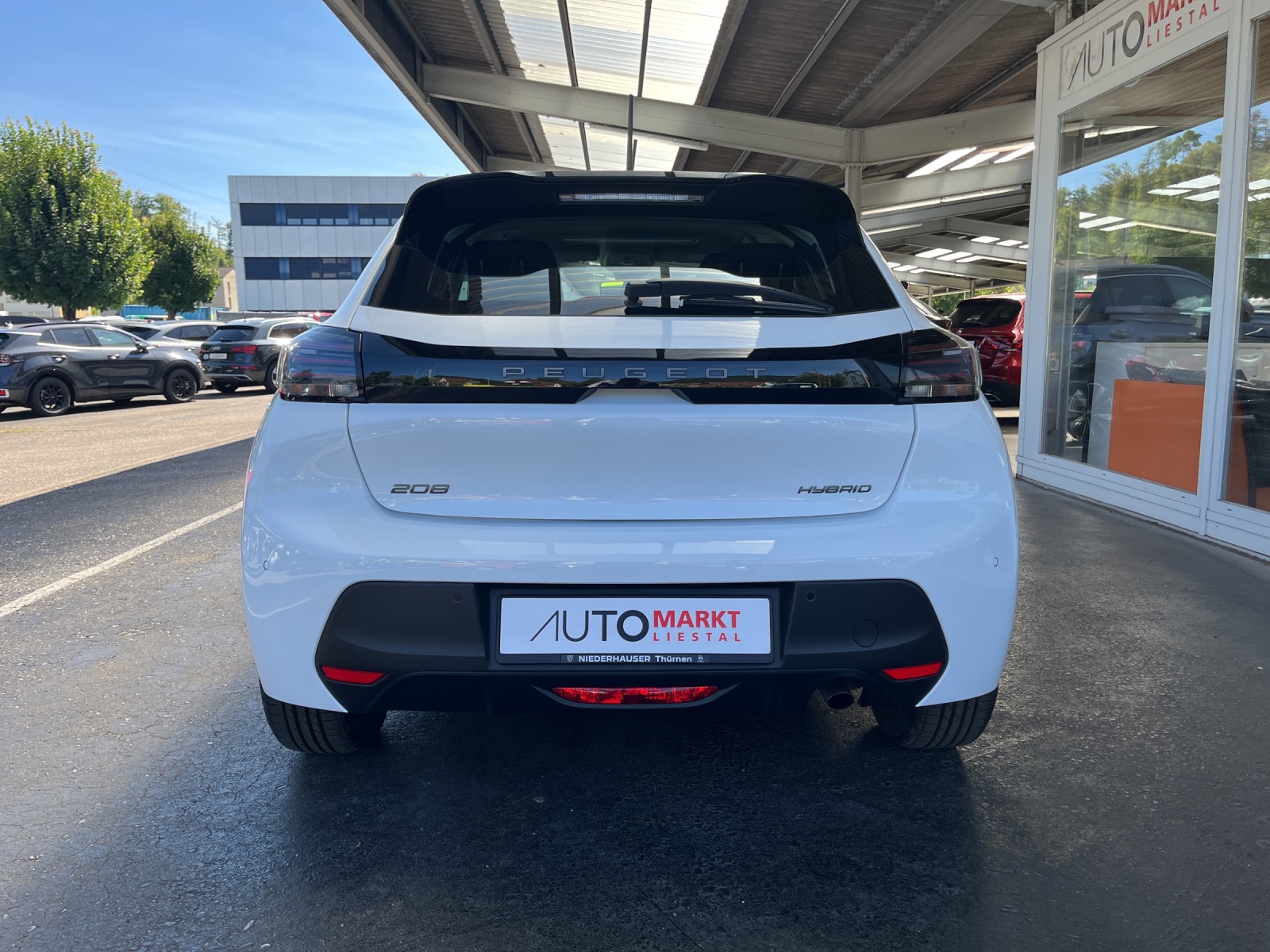 PEUGEOT 208 1.2 MHEV 110 Style-image-3