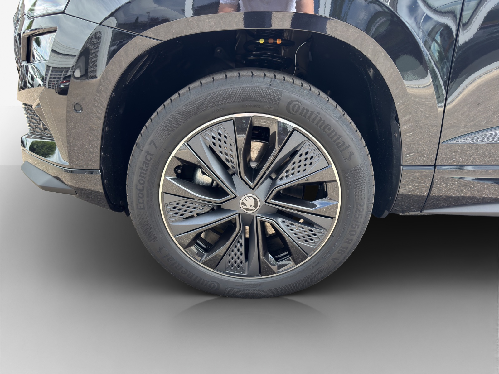 SKODA Karoq 2.0 TSI SportLine 4x4 DSG-image-14