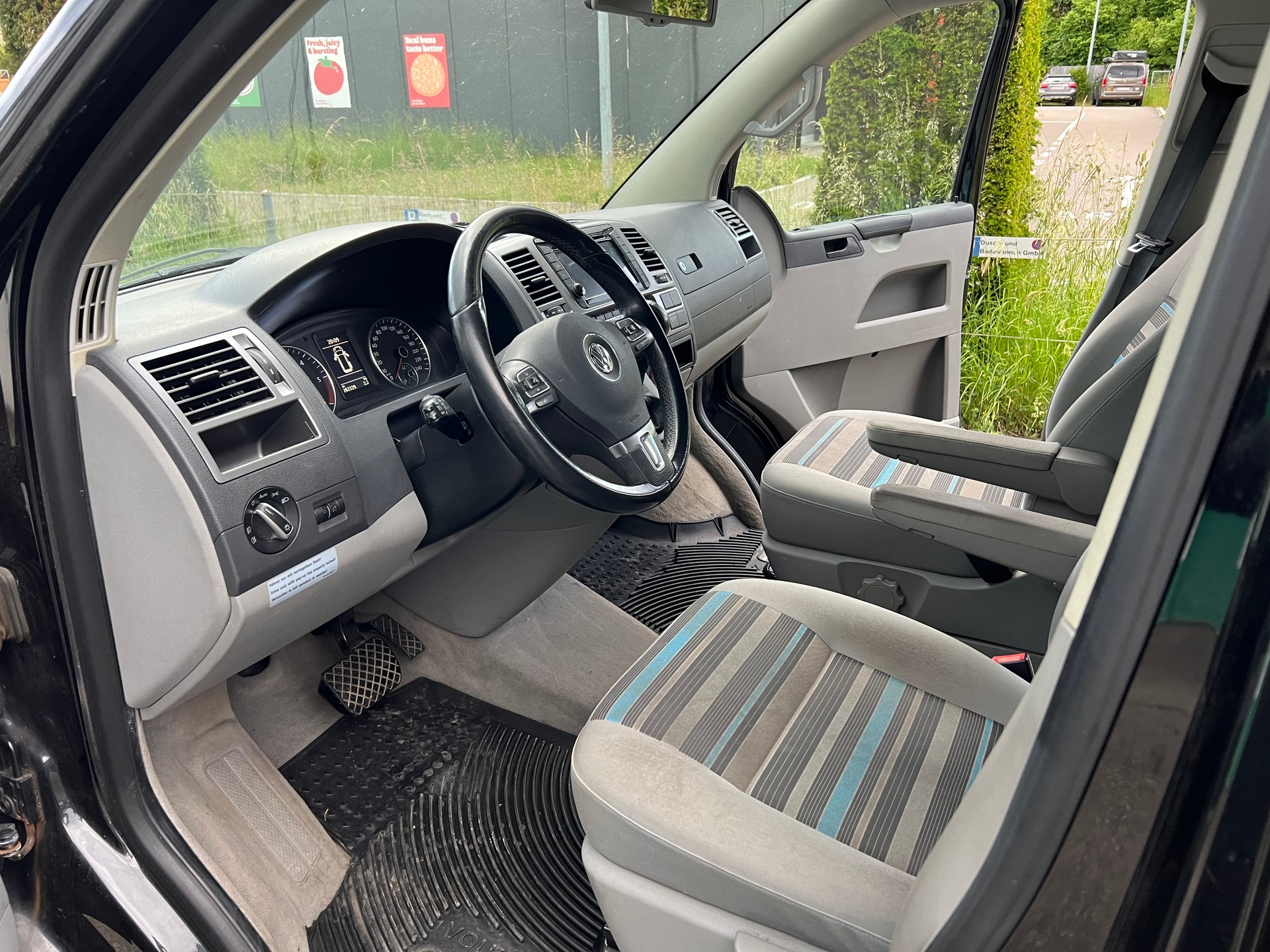 VW T5 California 2.0 Bi-TDI Beach Edition 4Motion DSG-image-12