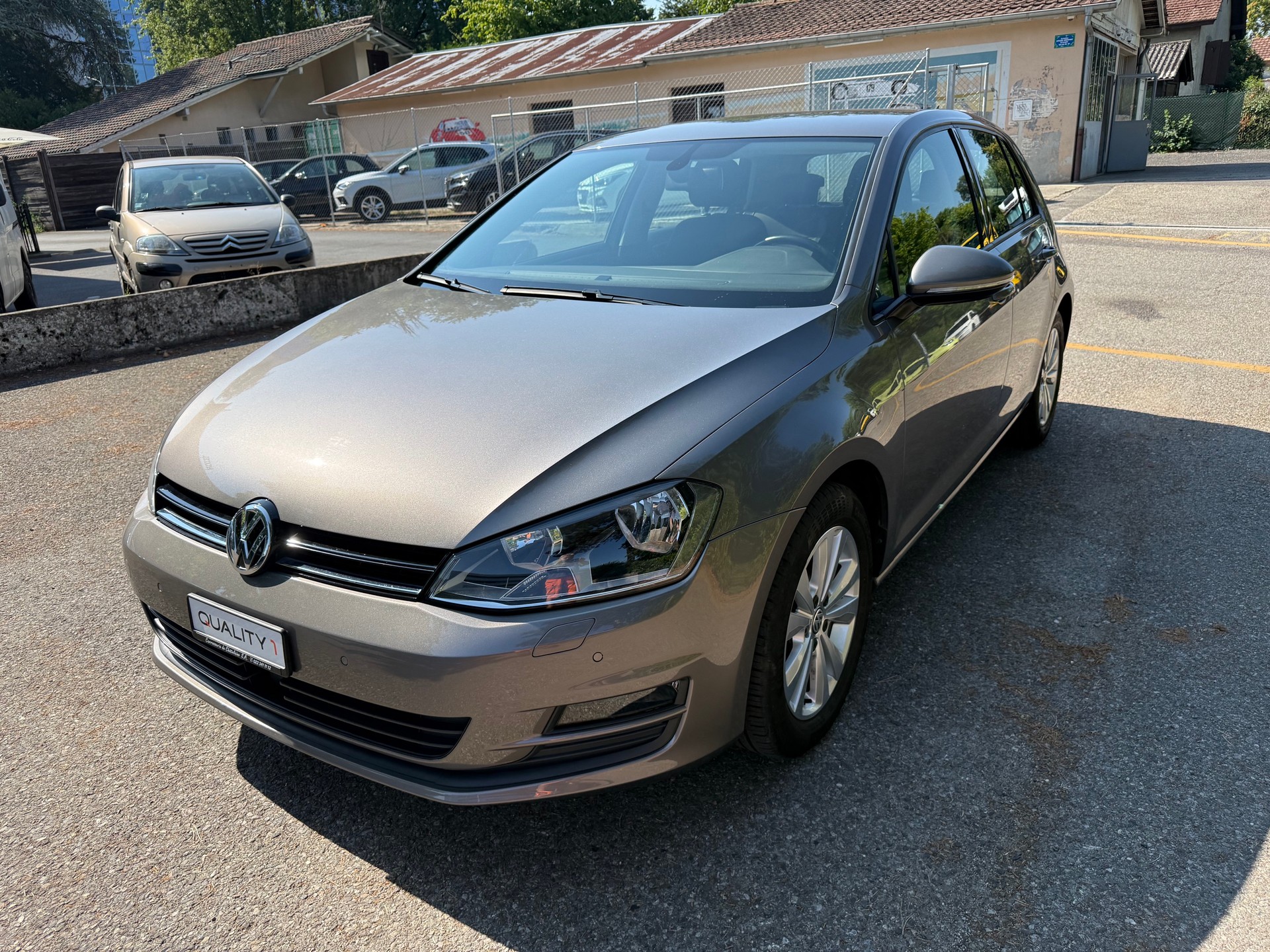 VW Golf 1.4 TSI Comfortline DSG ( Visite du jour-Garantie-Service à jour )-image-0