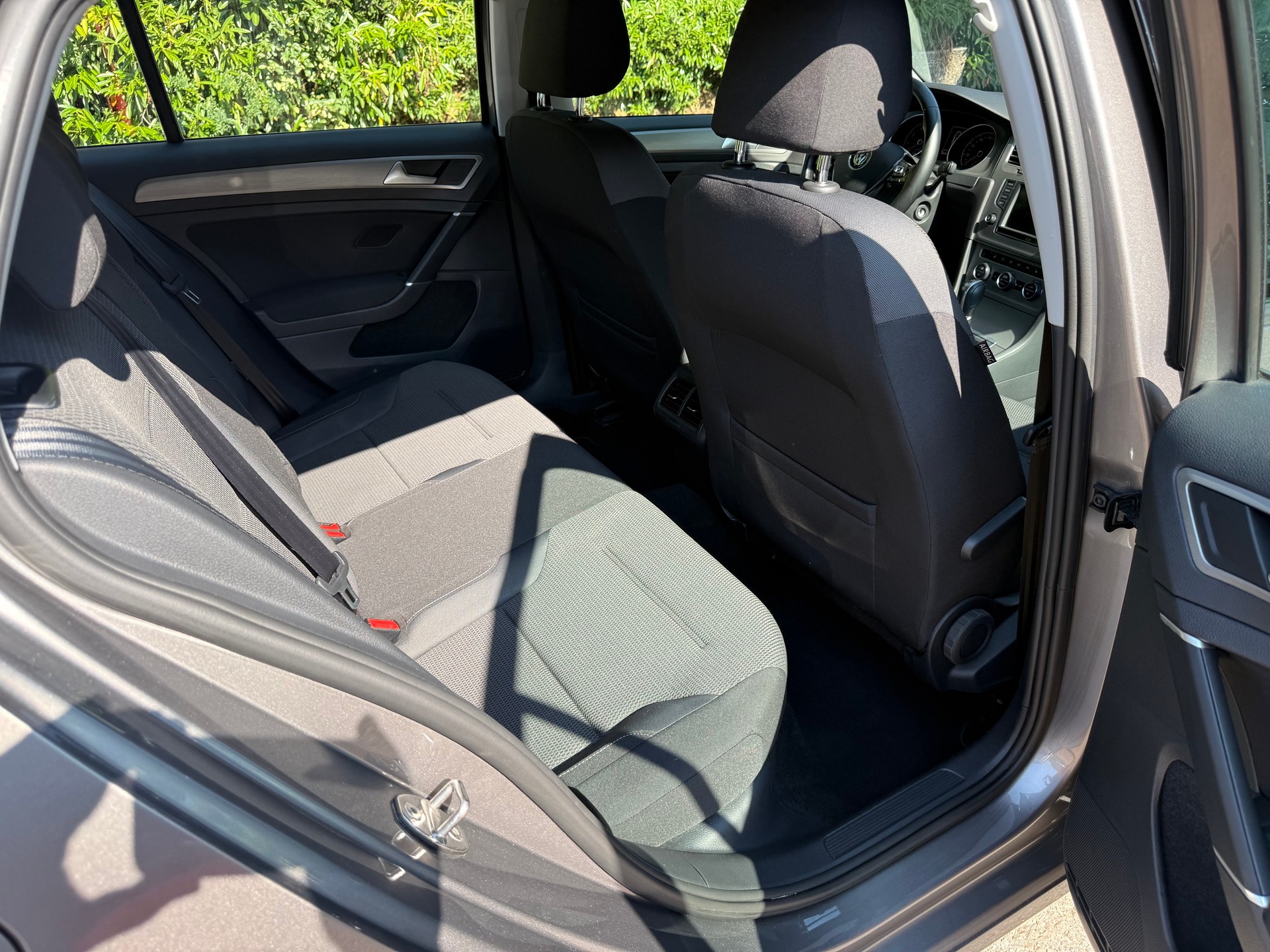 VW Golf 1.4 TSI Comfortline DSG ( Visite du jour-Garantie-Service à jour )-image-7
