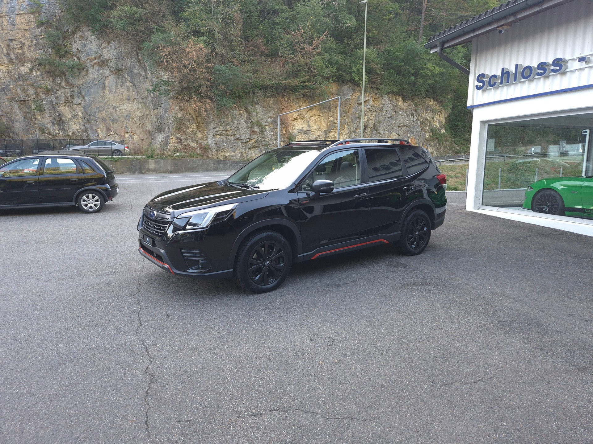 SUBARU Forester 2.0i e-Boxer Luxury Lineartronic-image-5