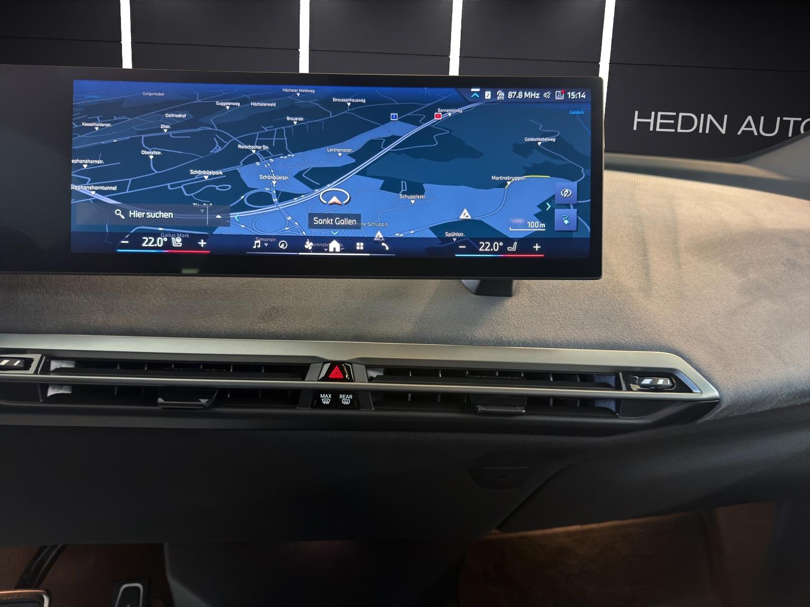 BMW iX xDrive60-image-21