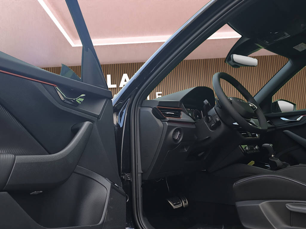 SKODA Kamiq 1.5 TSI Monte Carlo DSG-image-10