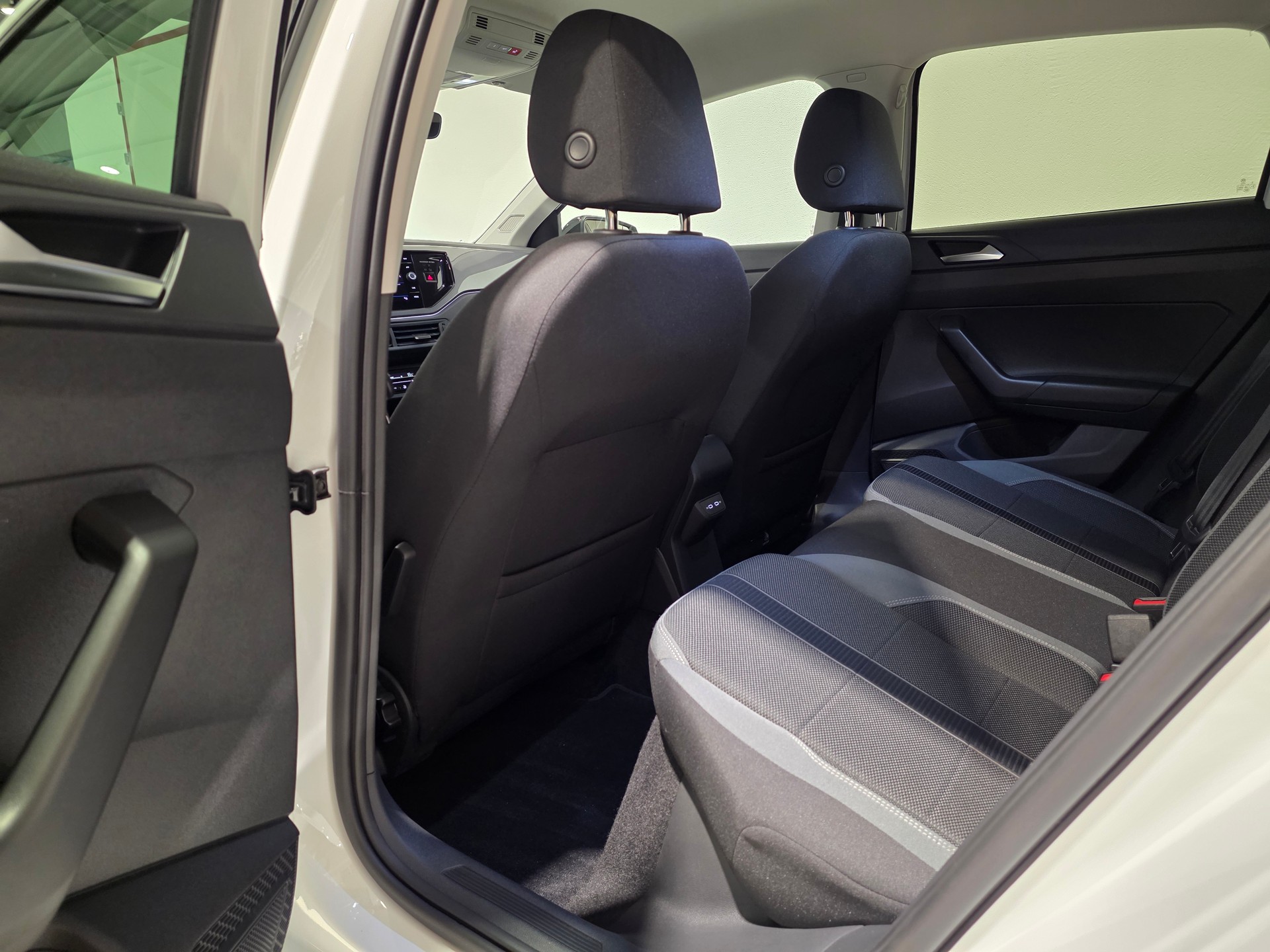 VW Polo 1.0 TSI Style DSG-image-13