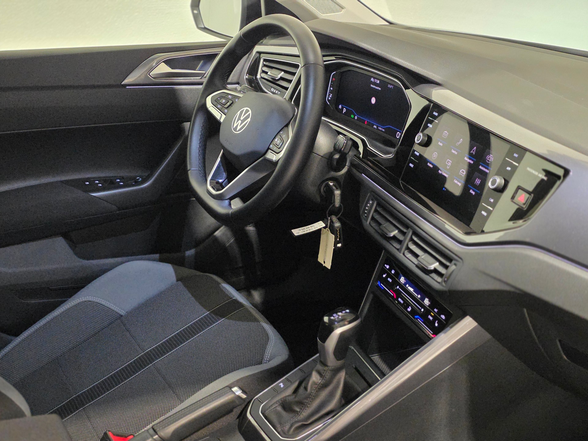 VW Polo 1.0 TSI Style DSG-image-14