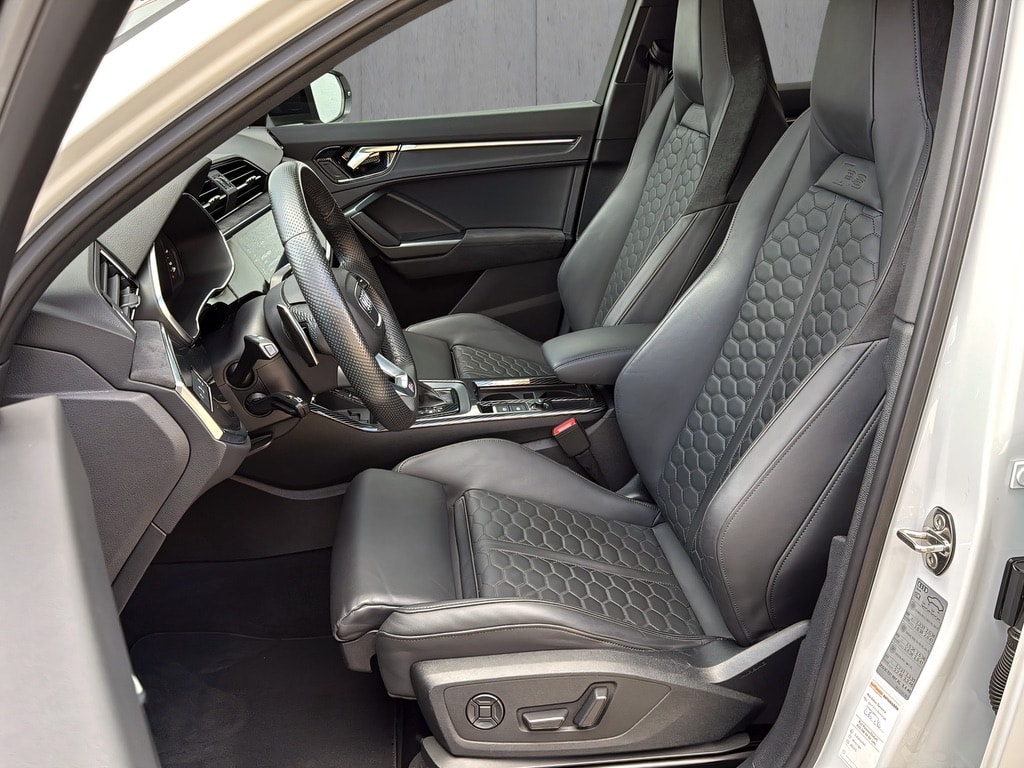 AUDI RS Q3 Sportback quattro S tronic*CH Auslieferung, Vollausstattung,*Gratis Service bis 100'000km.-image-11