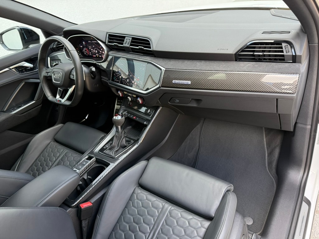 AUDI RS Q3 Sportback quattro S tronic*CH Auslieferung, Vollausstattung,*Gratis Service bis 100'000km.-image-12