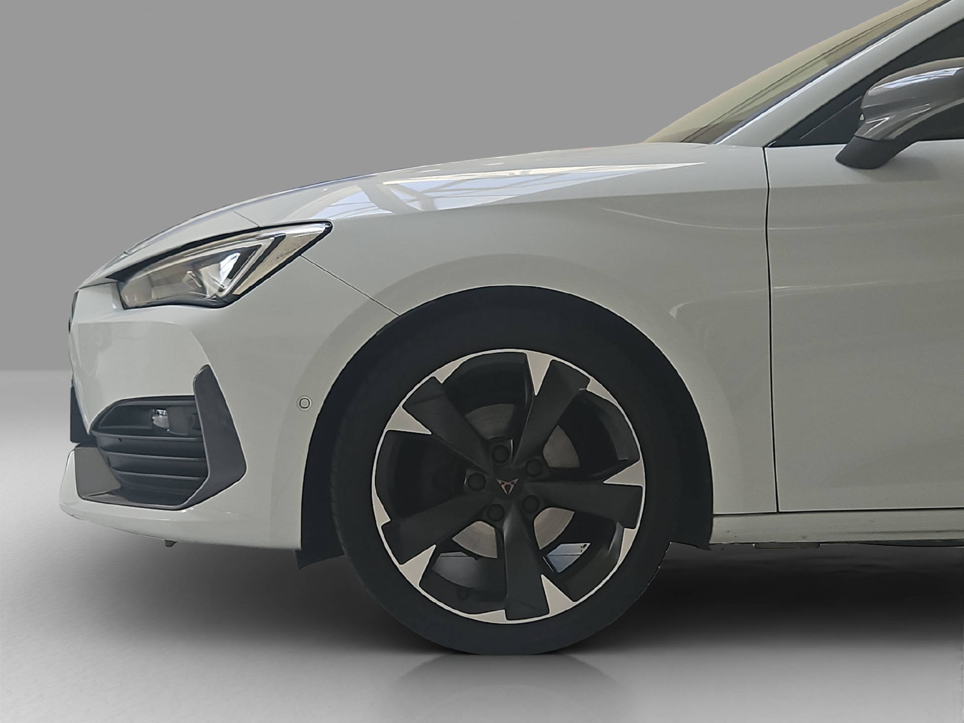 CUPRA Leon ST 1.5 eTSI DSG-image-4