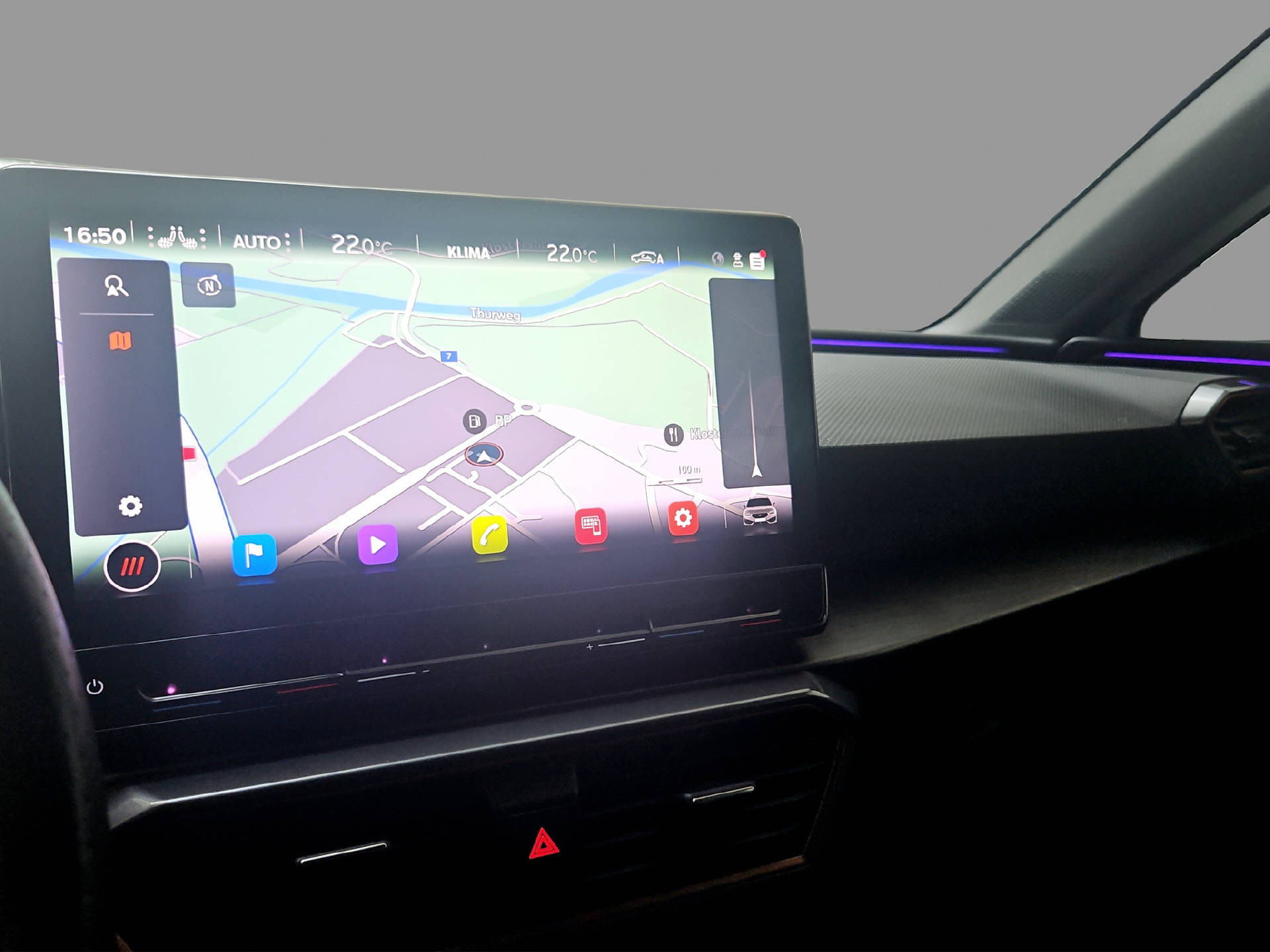 CUPRA Leon ST 1.5 eTSI DSG-image-10