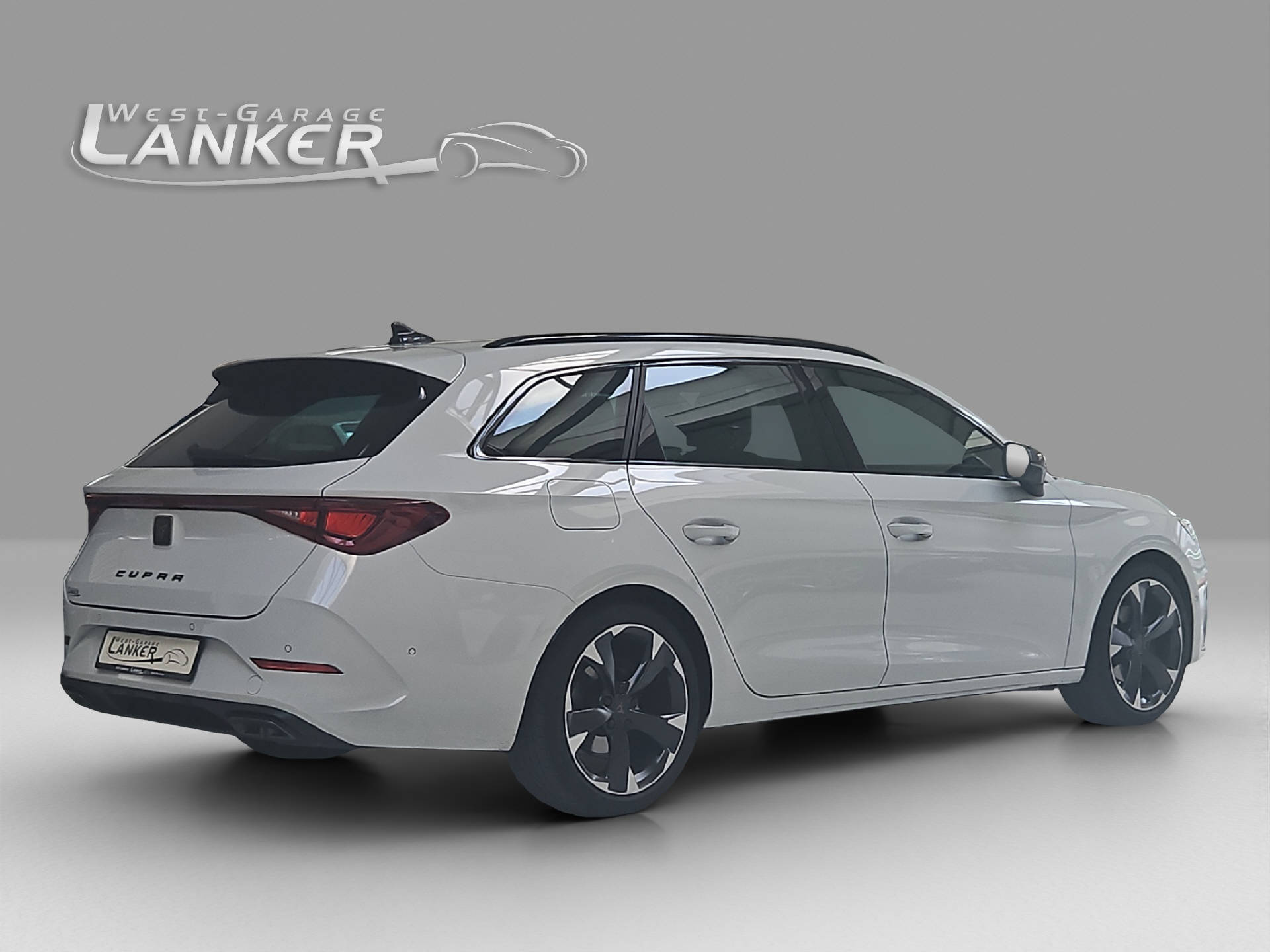 CUPRA Leon ST 1.5 eTSI DSG-image-2