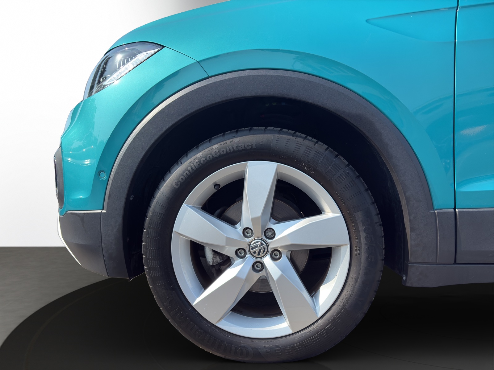VW T-Cross 1.0 TSI Life-image-5