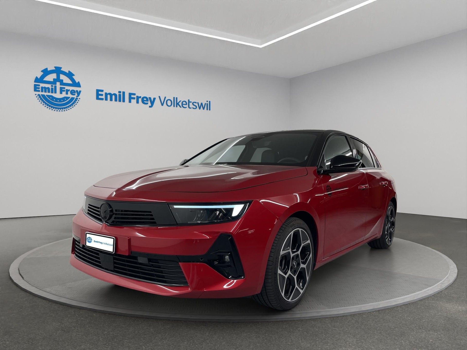 OPEL Astra 1.6 T PHEV 180 Swiss Plus-image-0