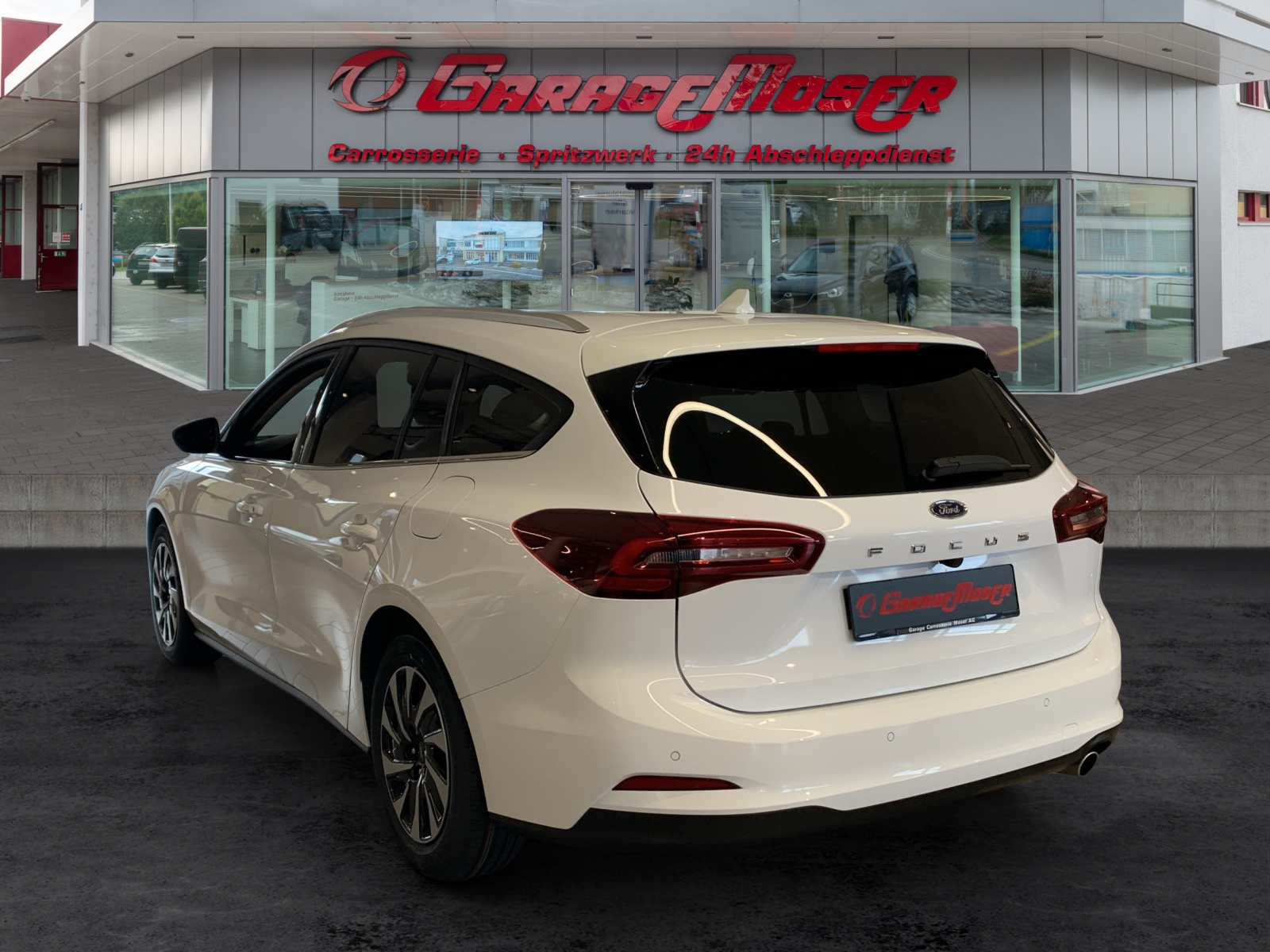 FORD Focus SW 1.0i EcoB Hybrid 155 Titanium-image-3