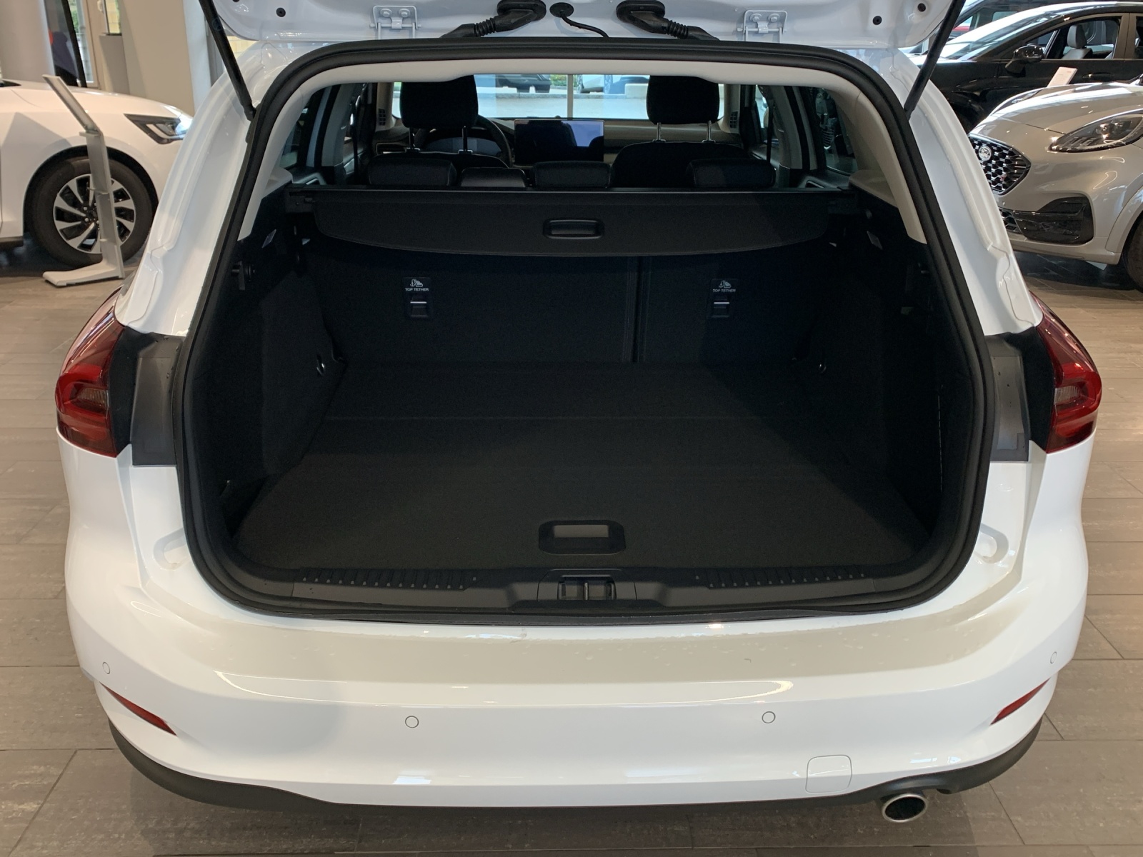 FORD Focus SW 1.0i EcoB Hybrid 155 Titanium-image-6