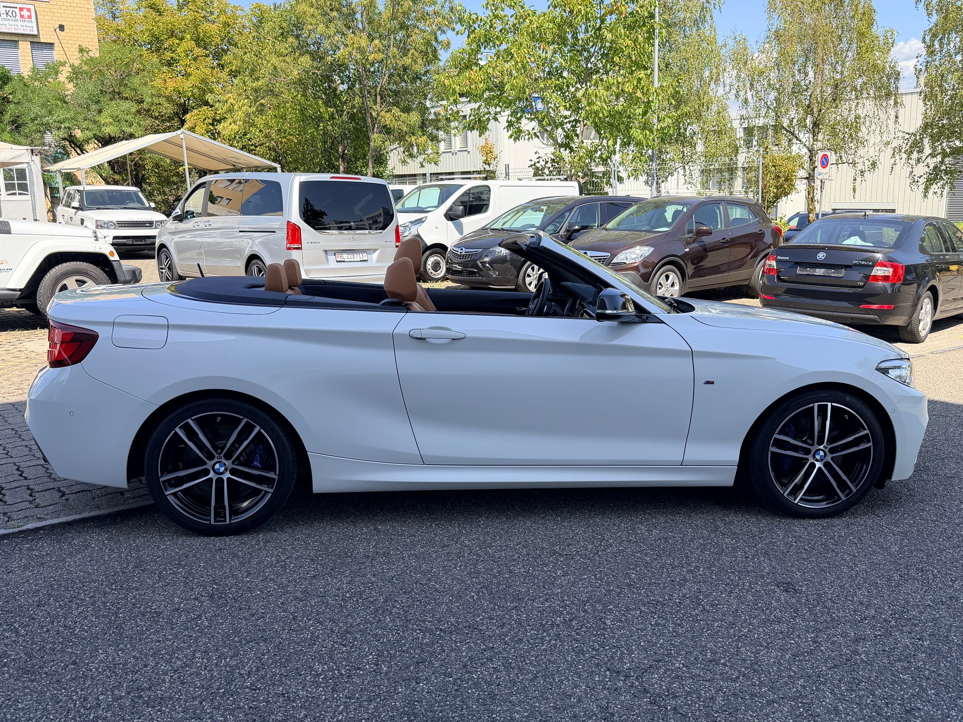 BMW M240i xDrive Steptronic-image-1