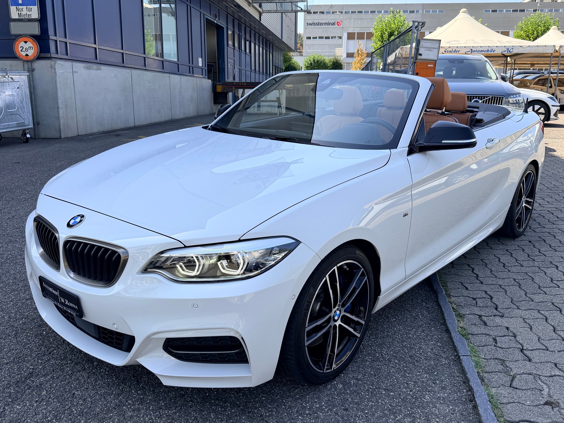 BMW M240i xDrive Steptronic-image-6